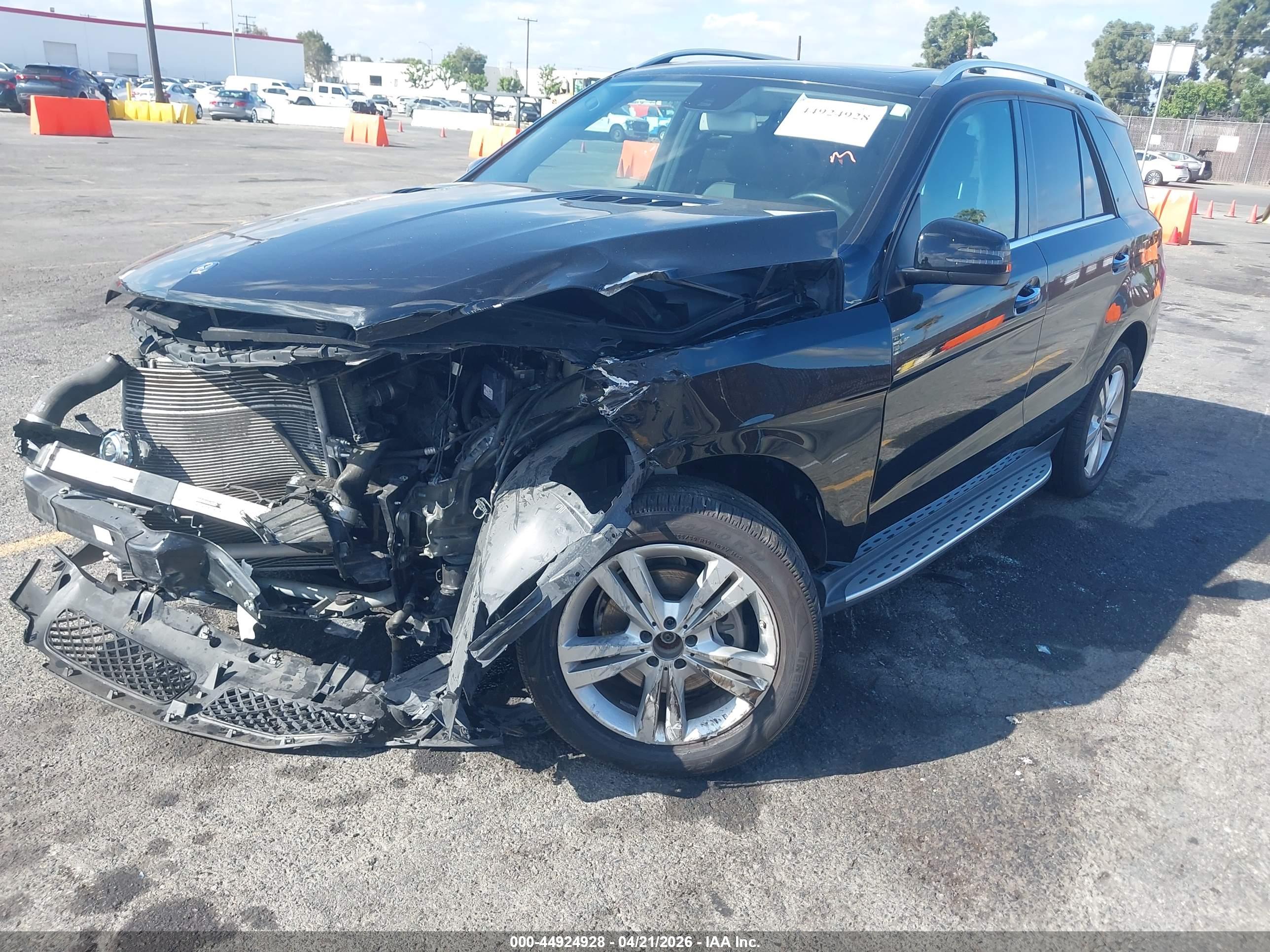 MERCEDES-BENZ ML image 2
