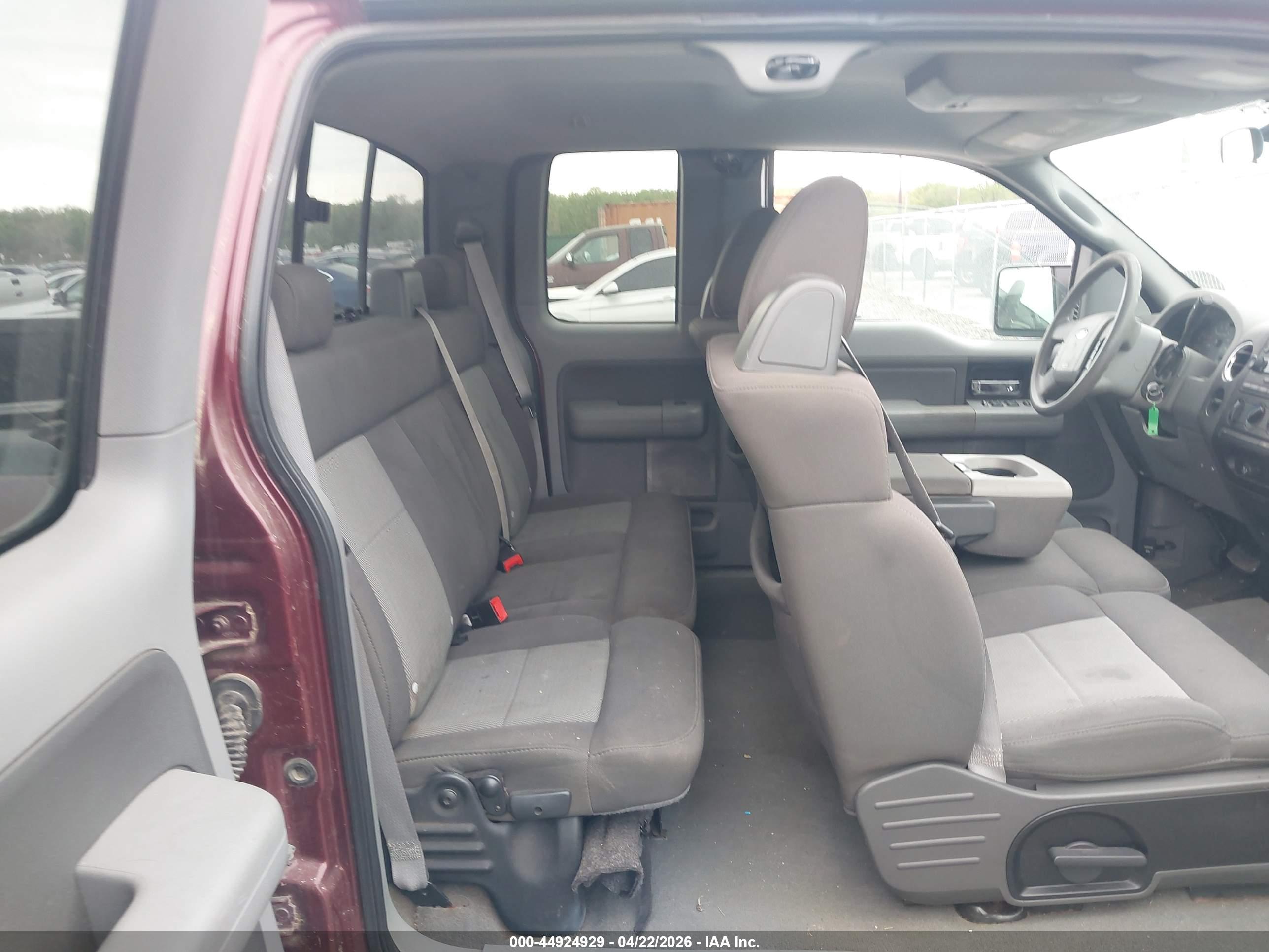 FORD F-150 image 8