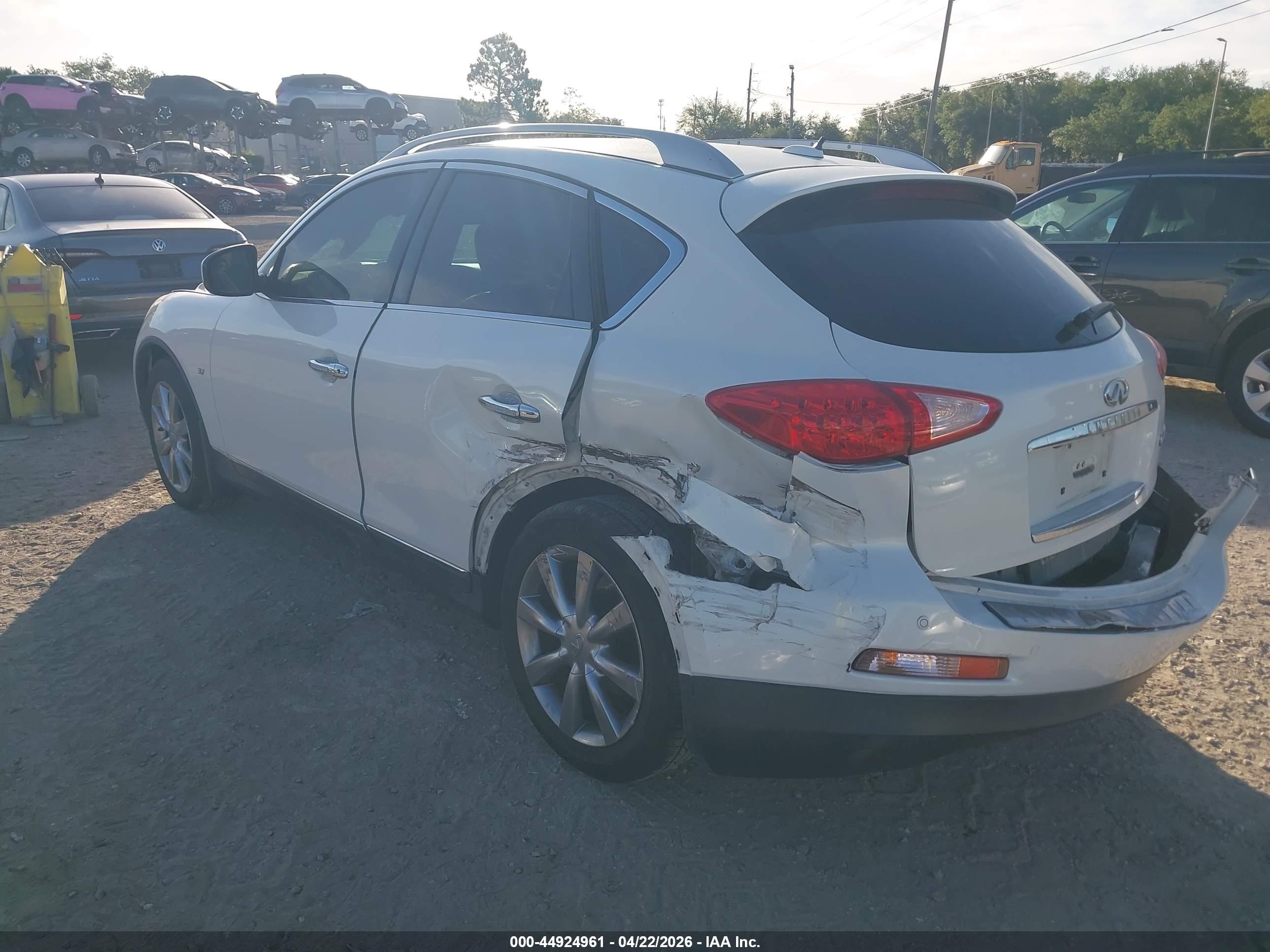 INFINITI QX50 image 3