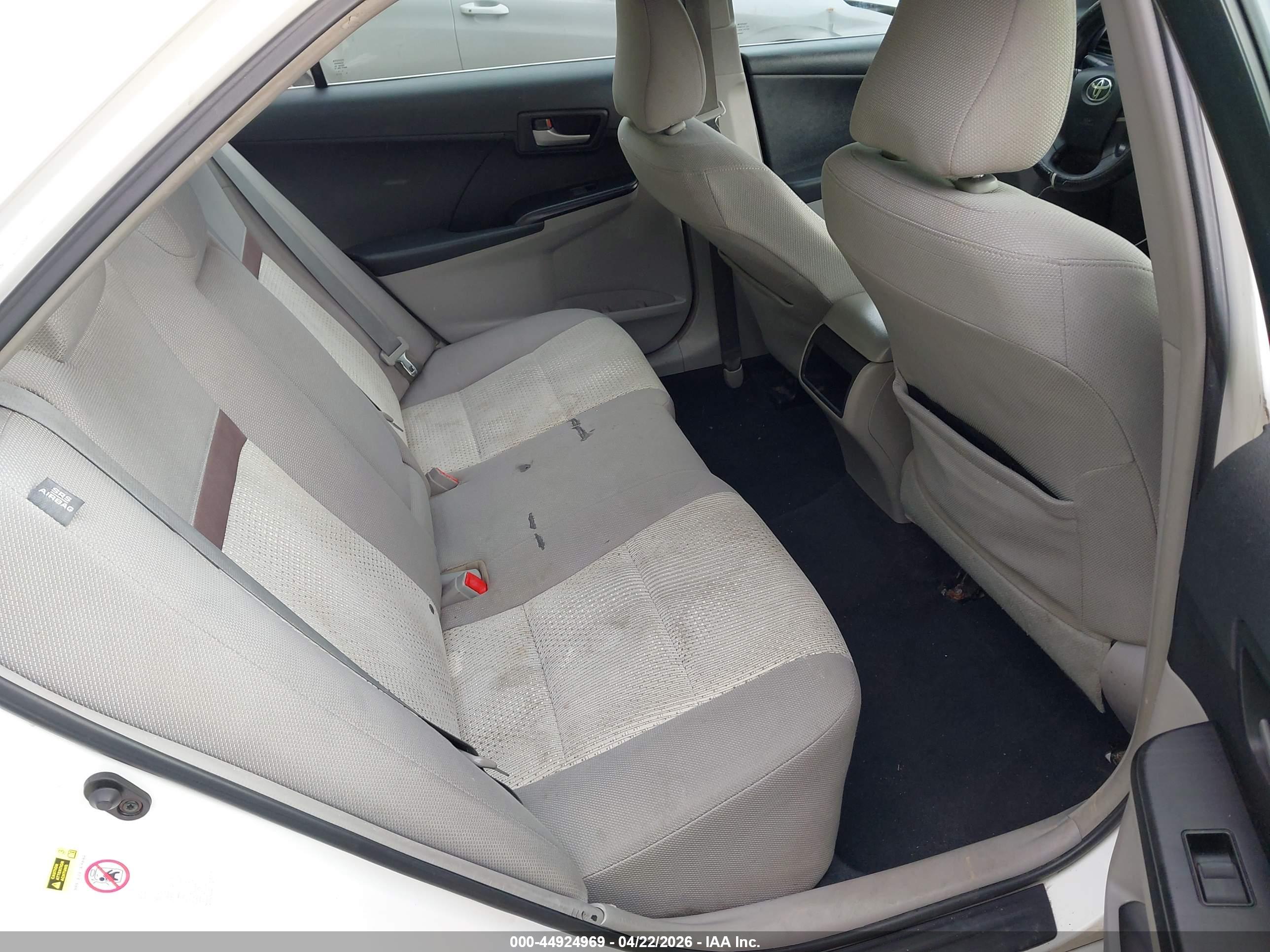 TOYOTA CAMRY image 8