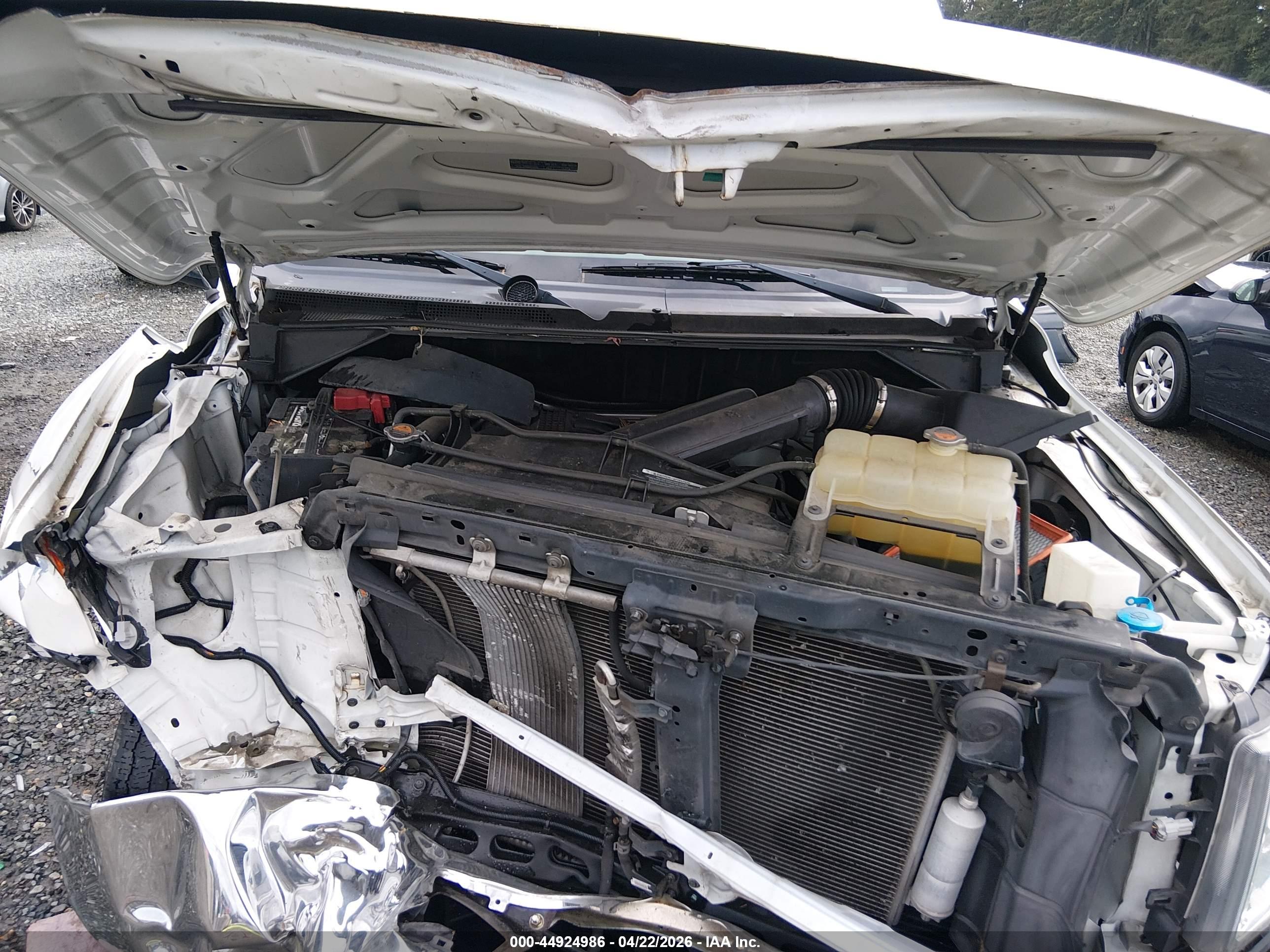 NISSAN NV image 10