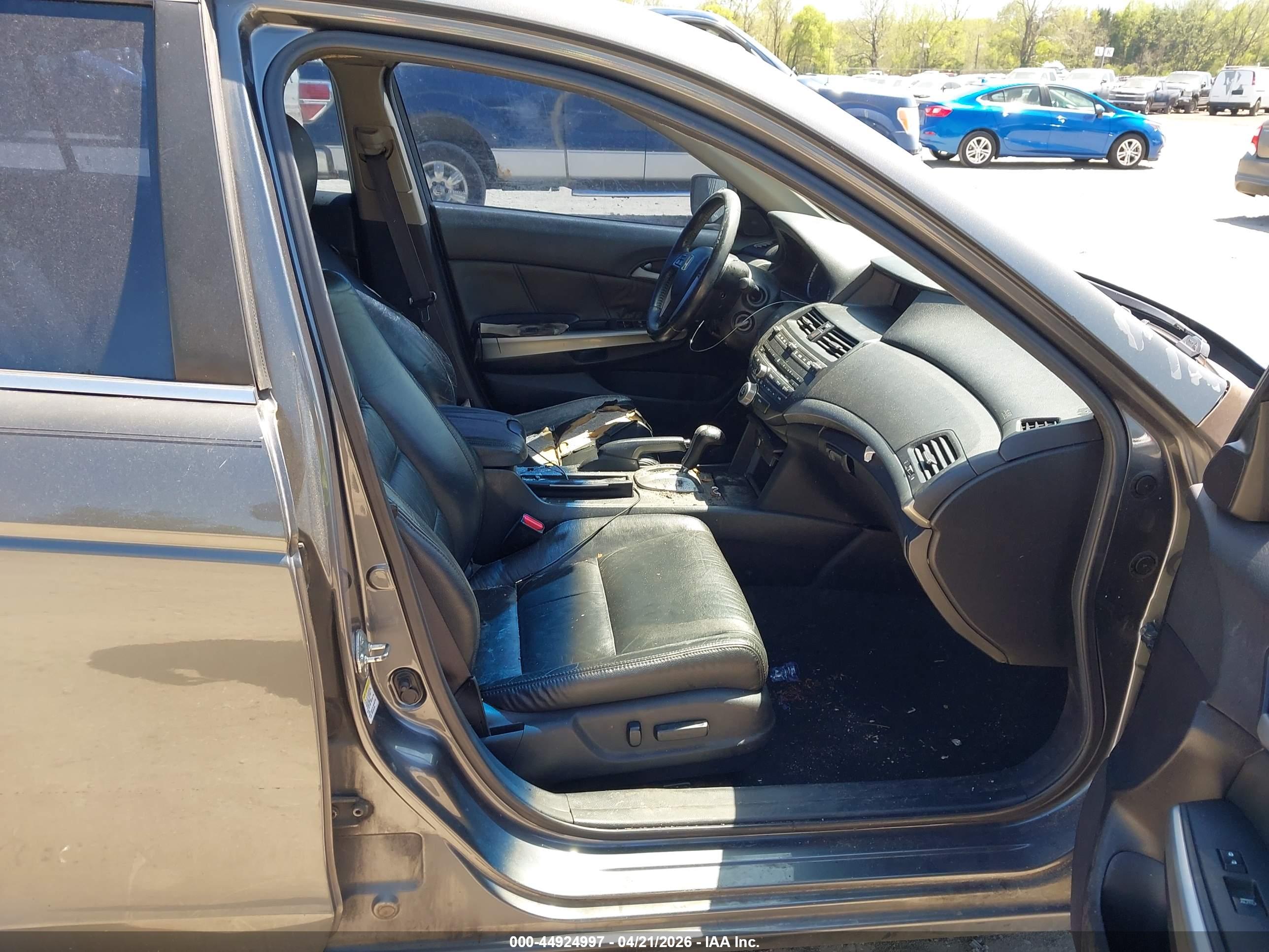 HONDA ACCORD image 5