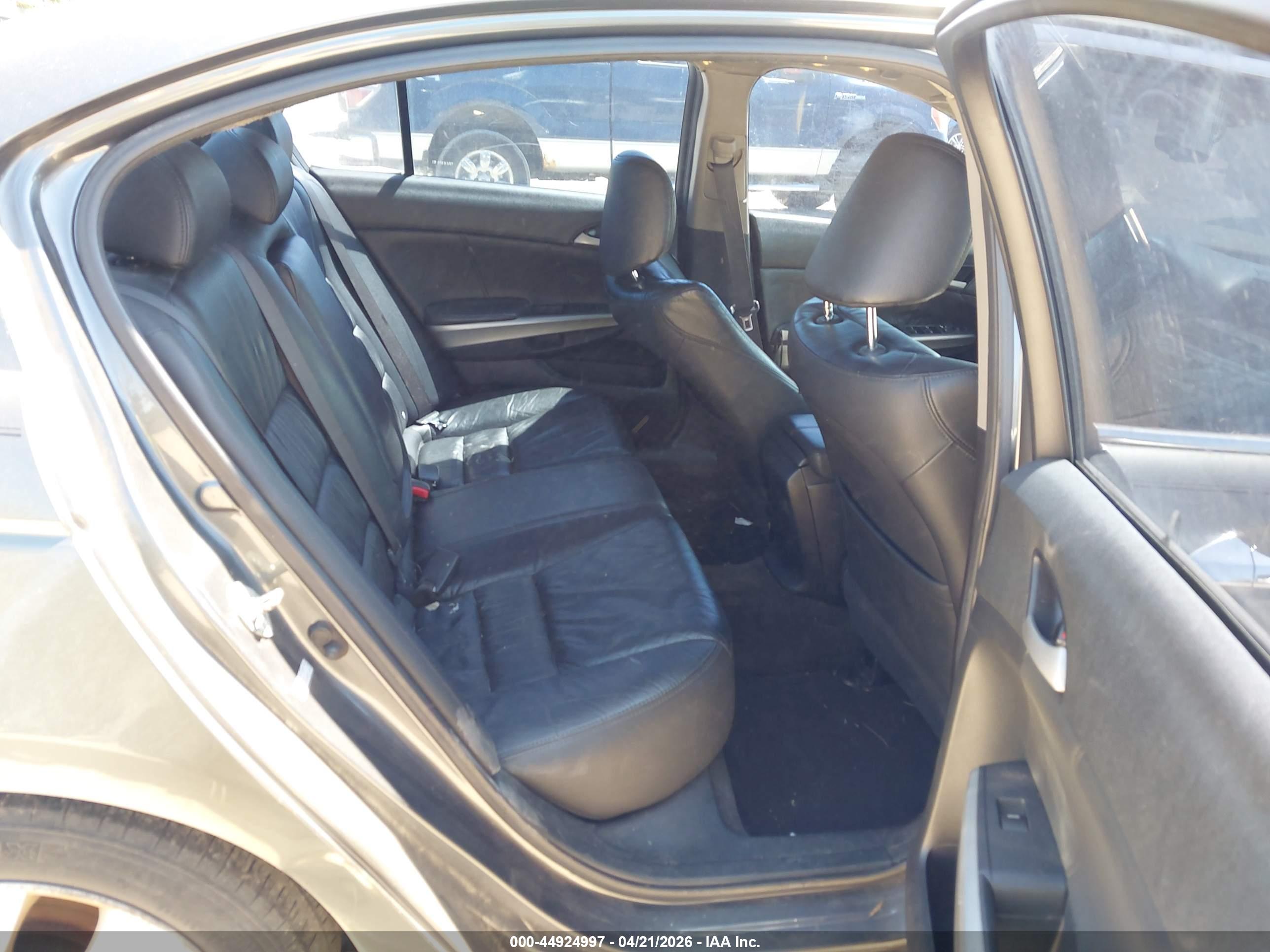 HONDA ACCORD image 8