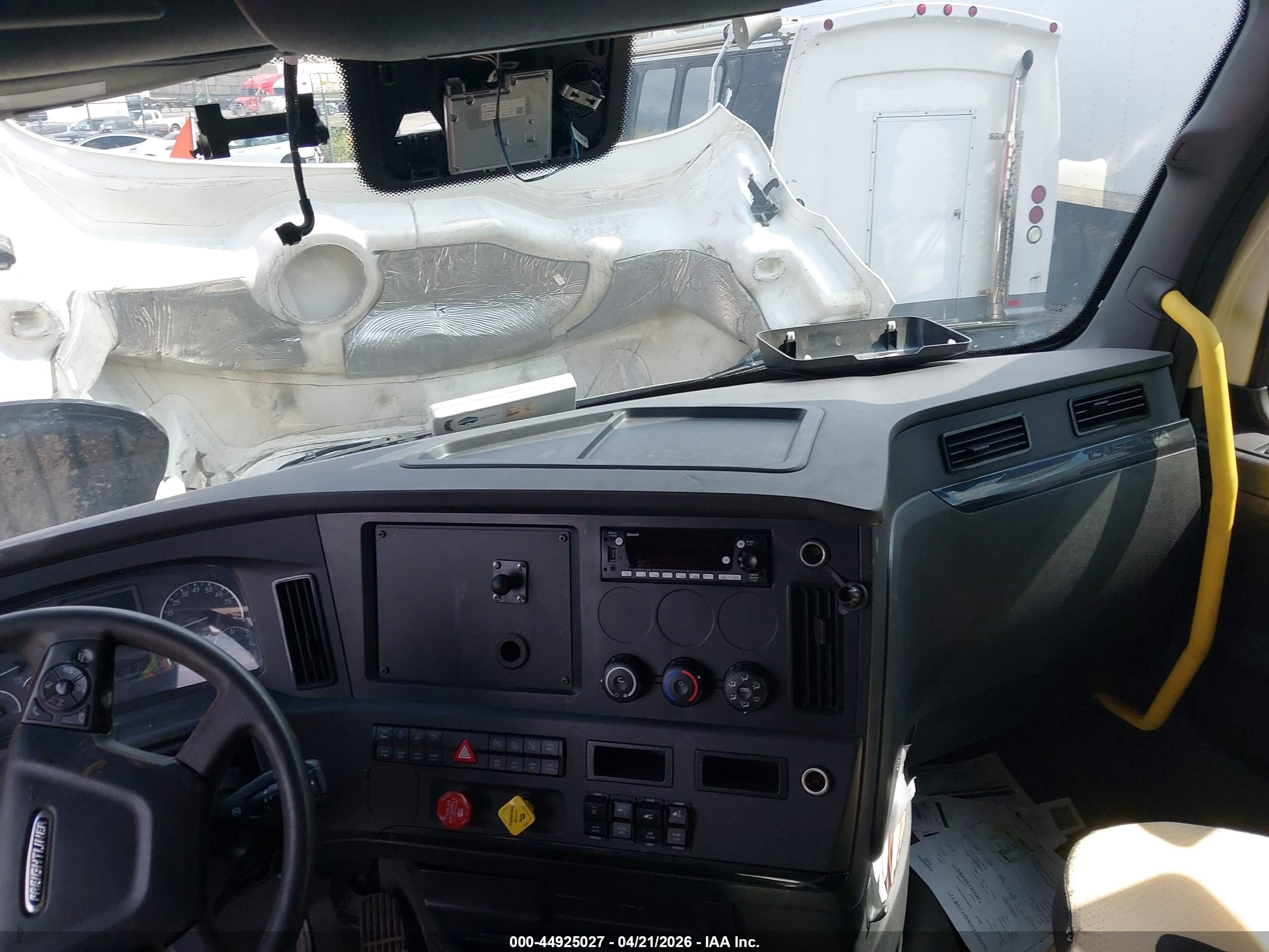 FREIGHTLINER NEW image 7