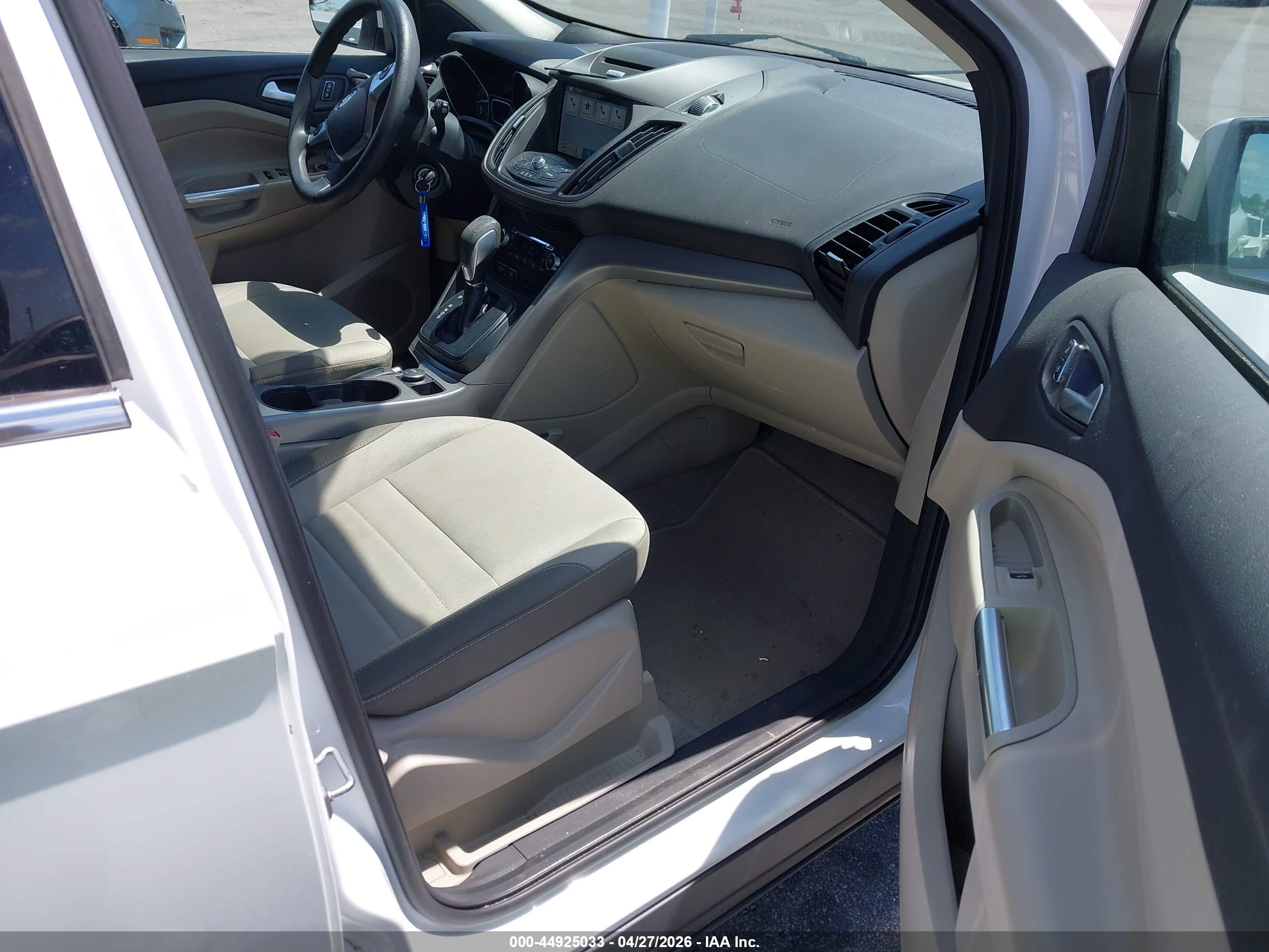 FORD ESCAPE image 5