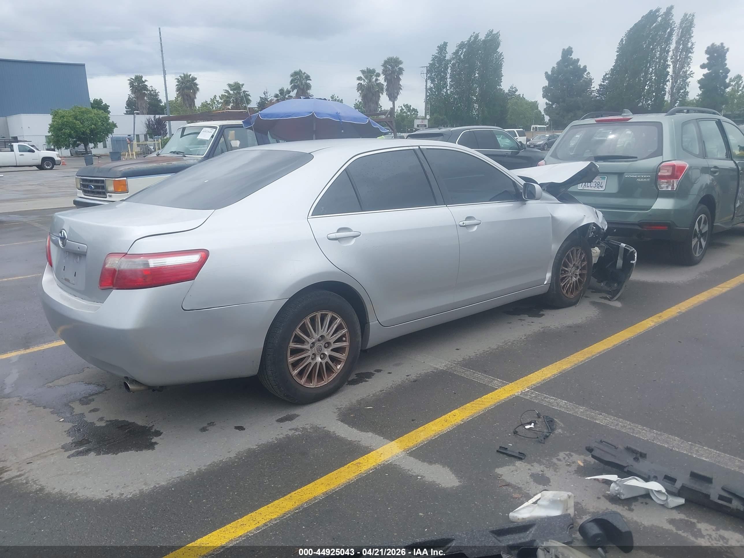 TOYOTA CAMRY image 4