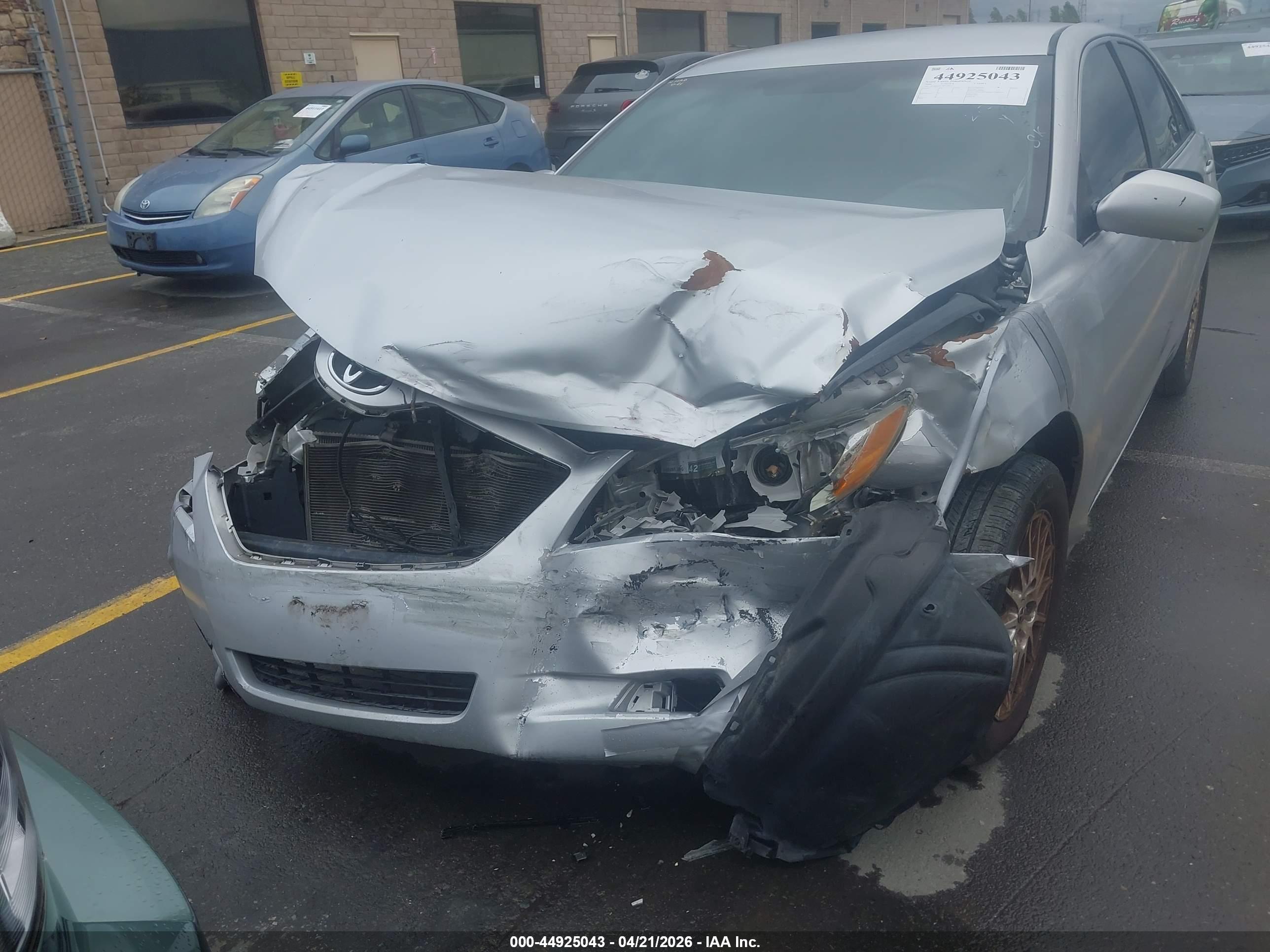 TOYOTA CAMRY image 6