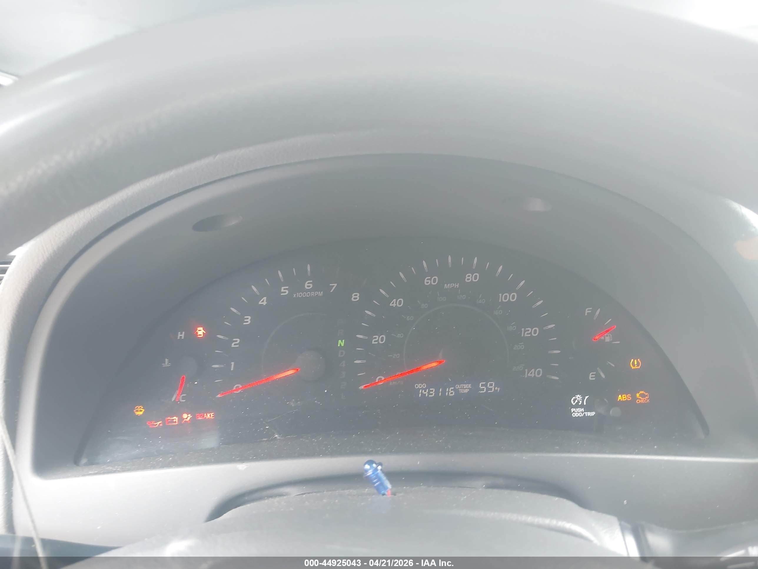 TOYOTA CAMRY image 7