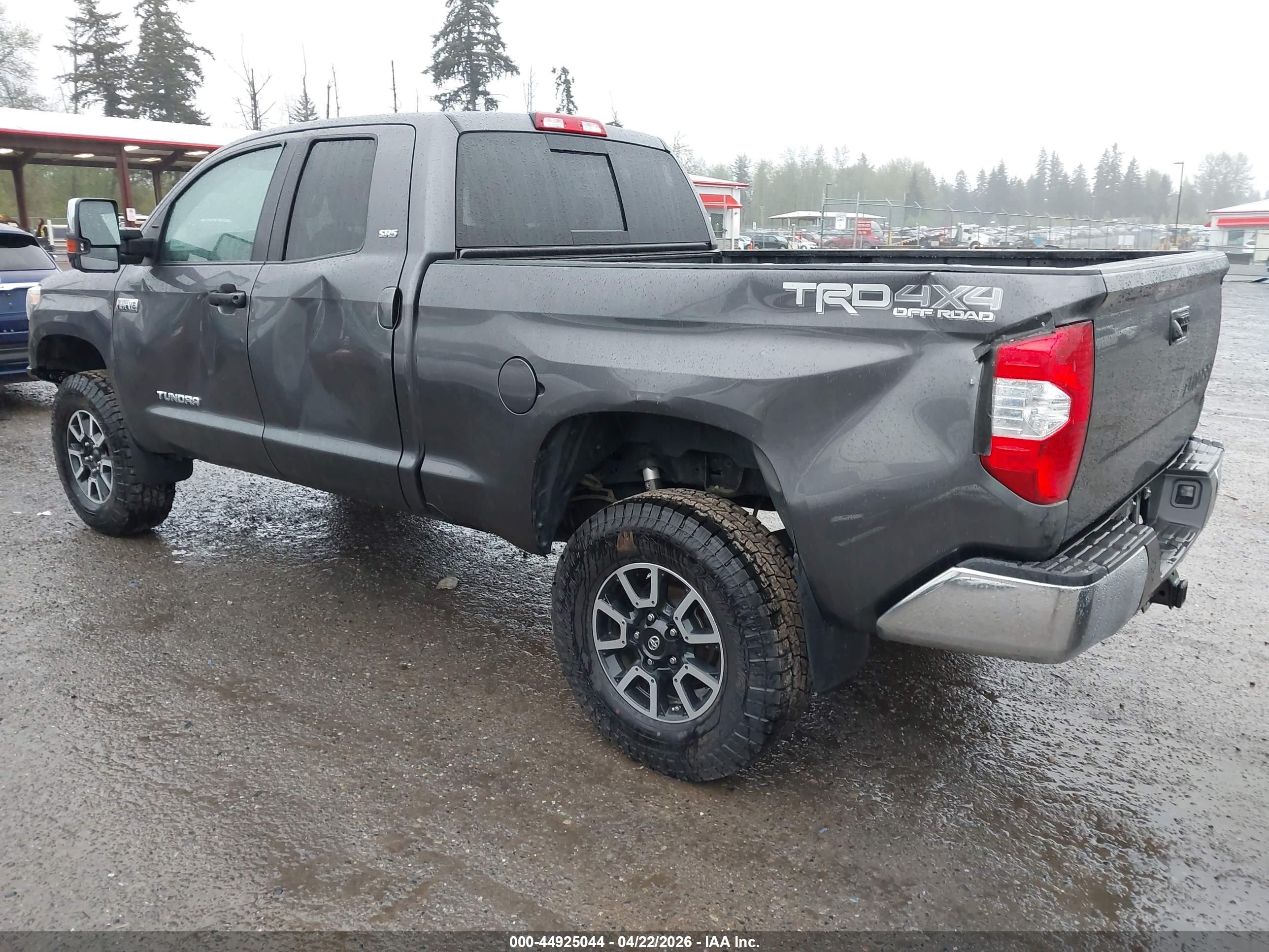 TOYOTA TUNDRA image 3