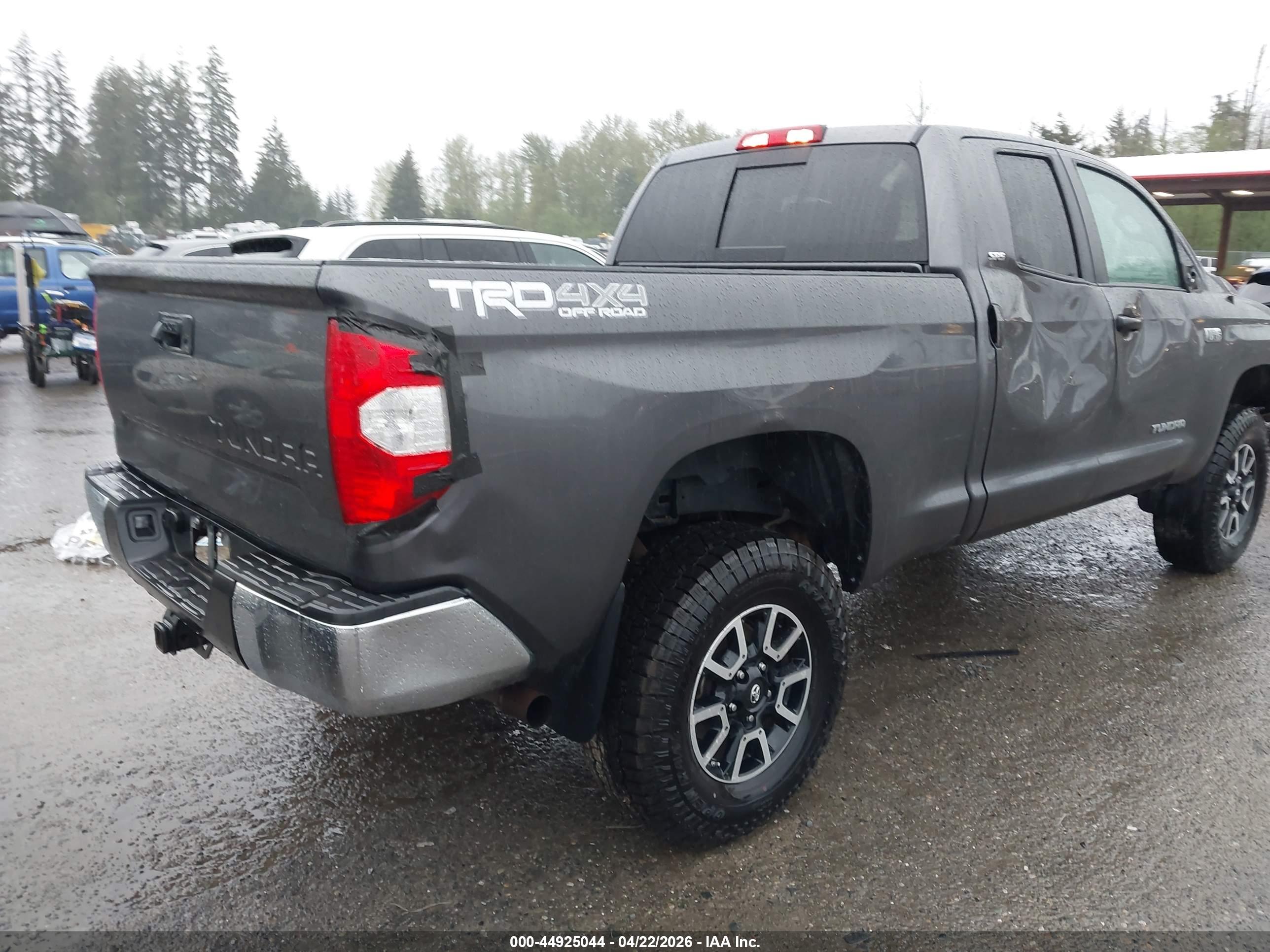 TOYOTA TUNDRA image 4