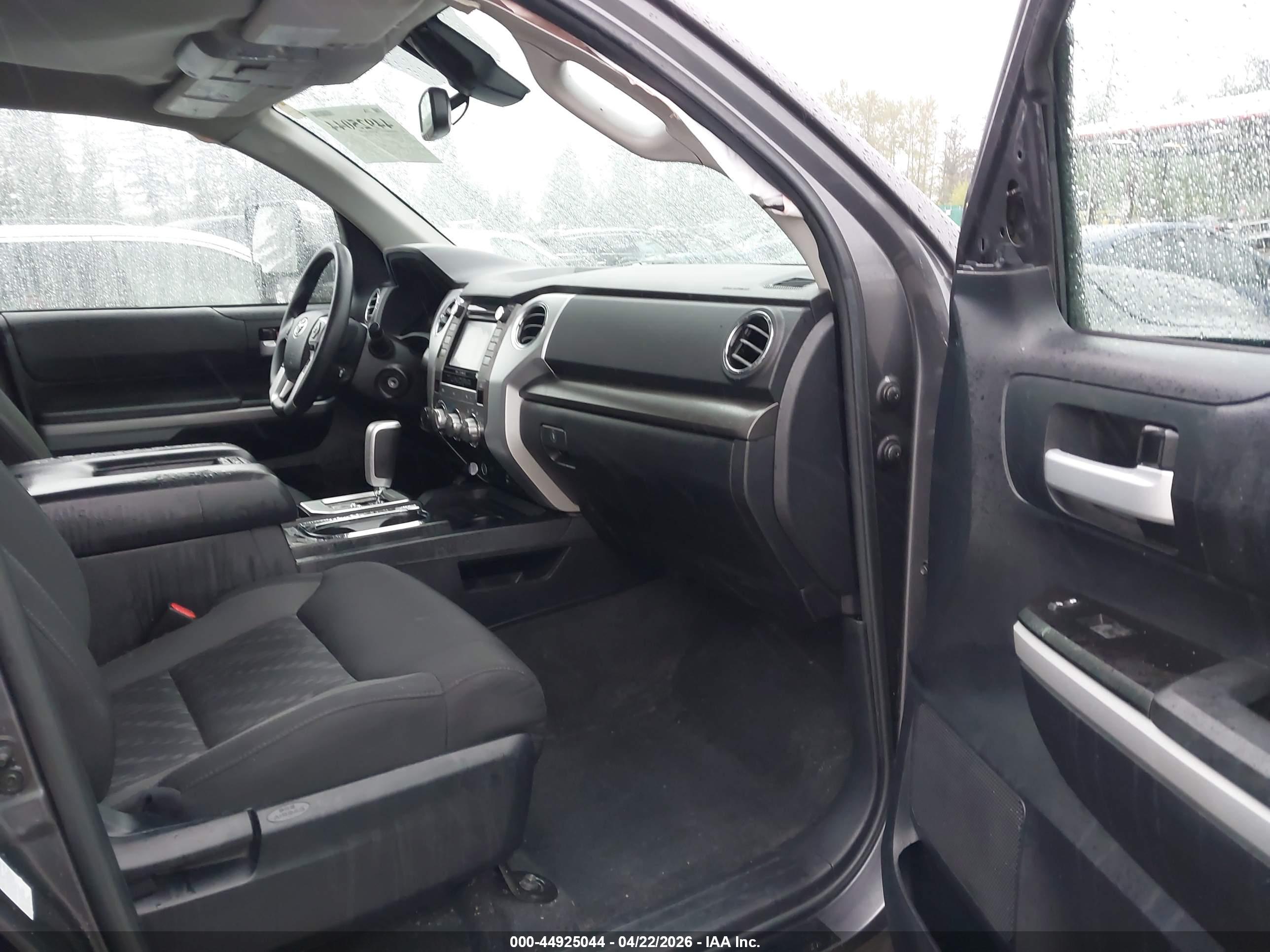 TOYOTA TUNDRA image 5