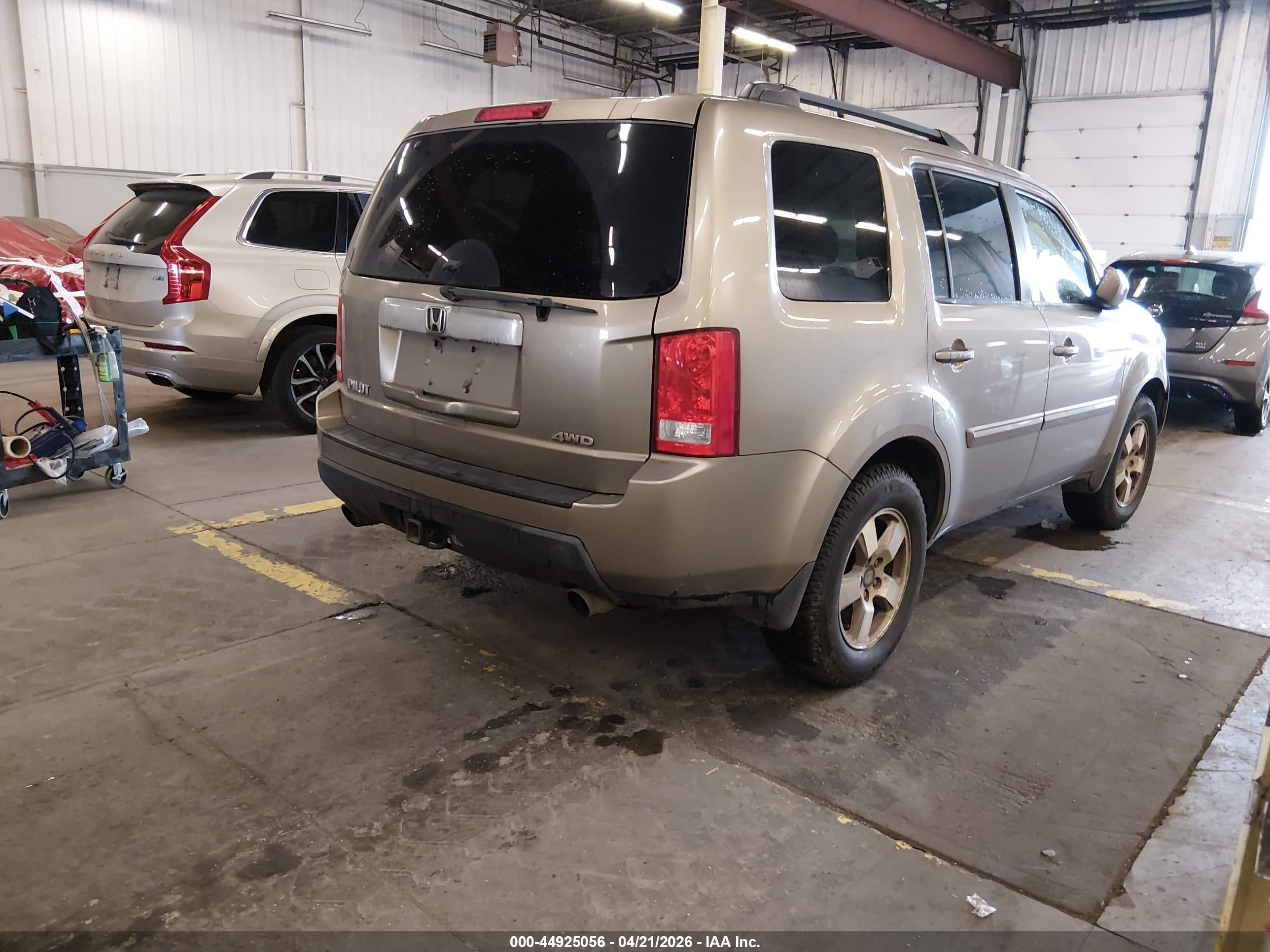 HONDA PILOT image 4