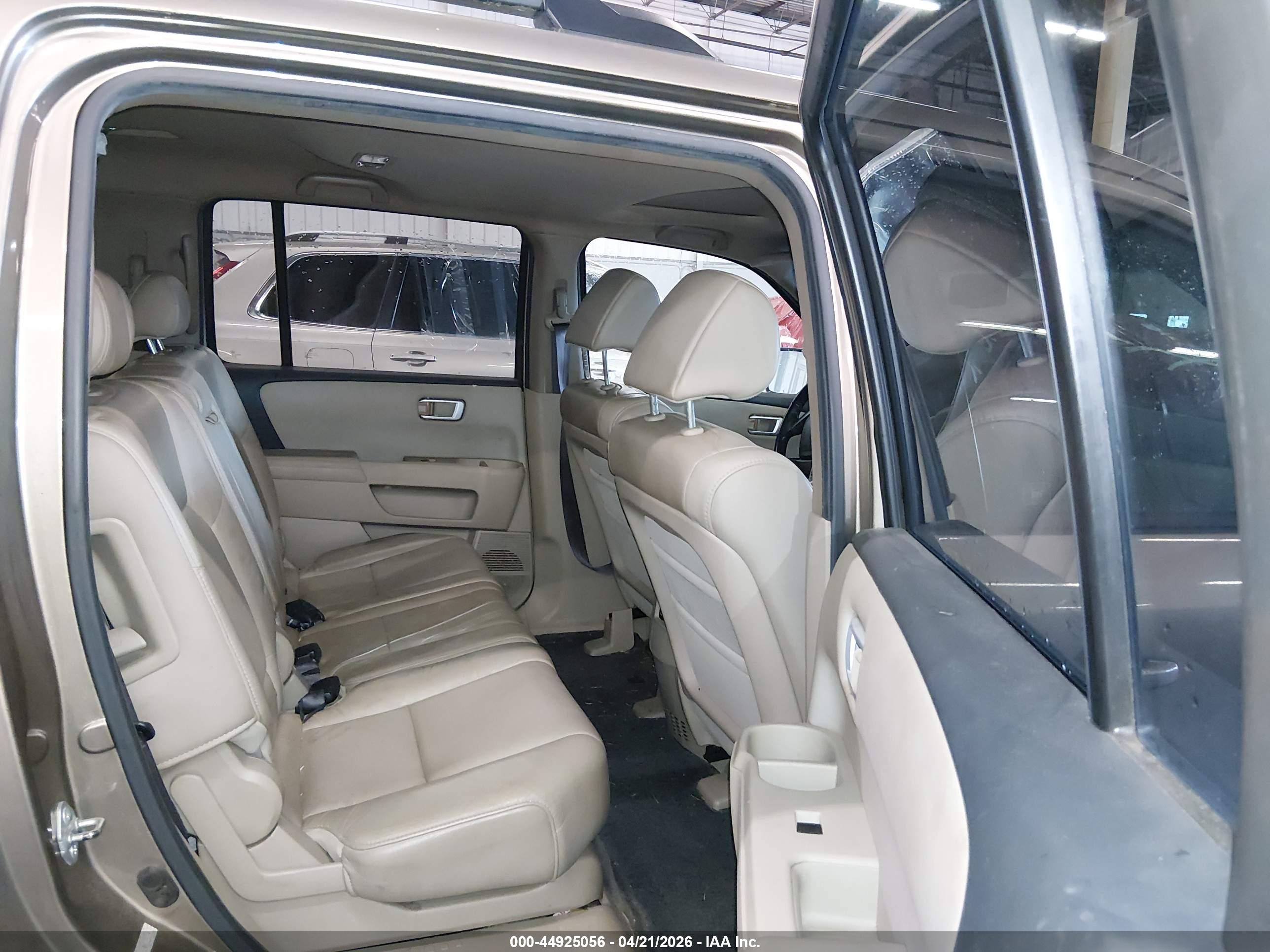 HONDA PILOT image 8