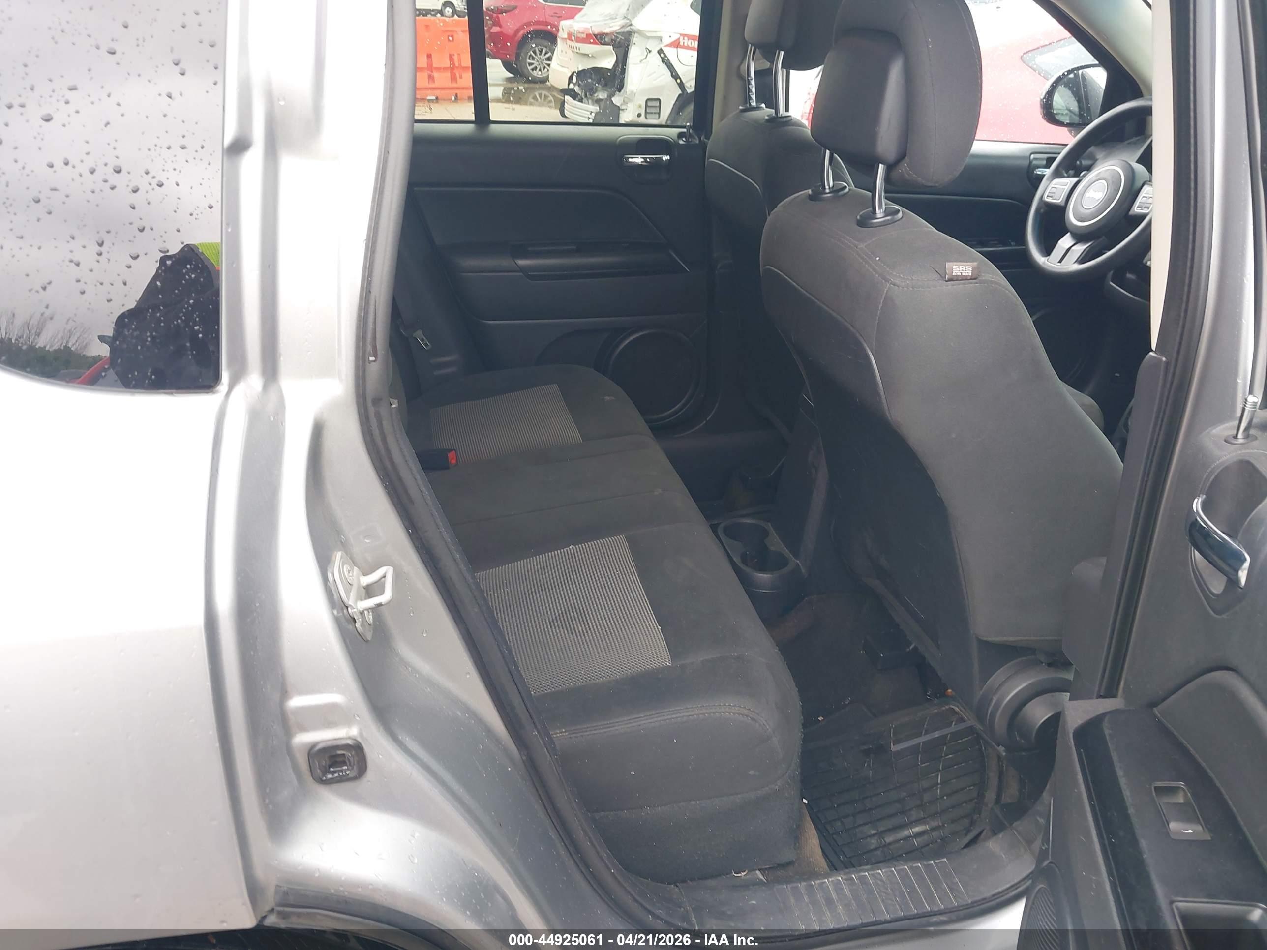 JEEP COMPASS image 8