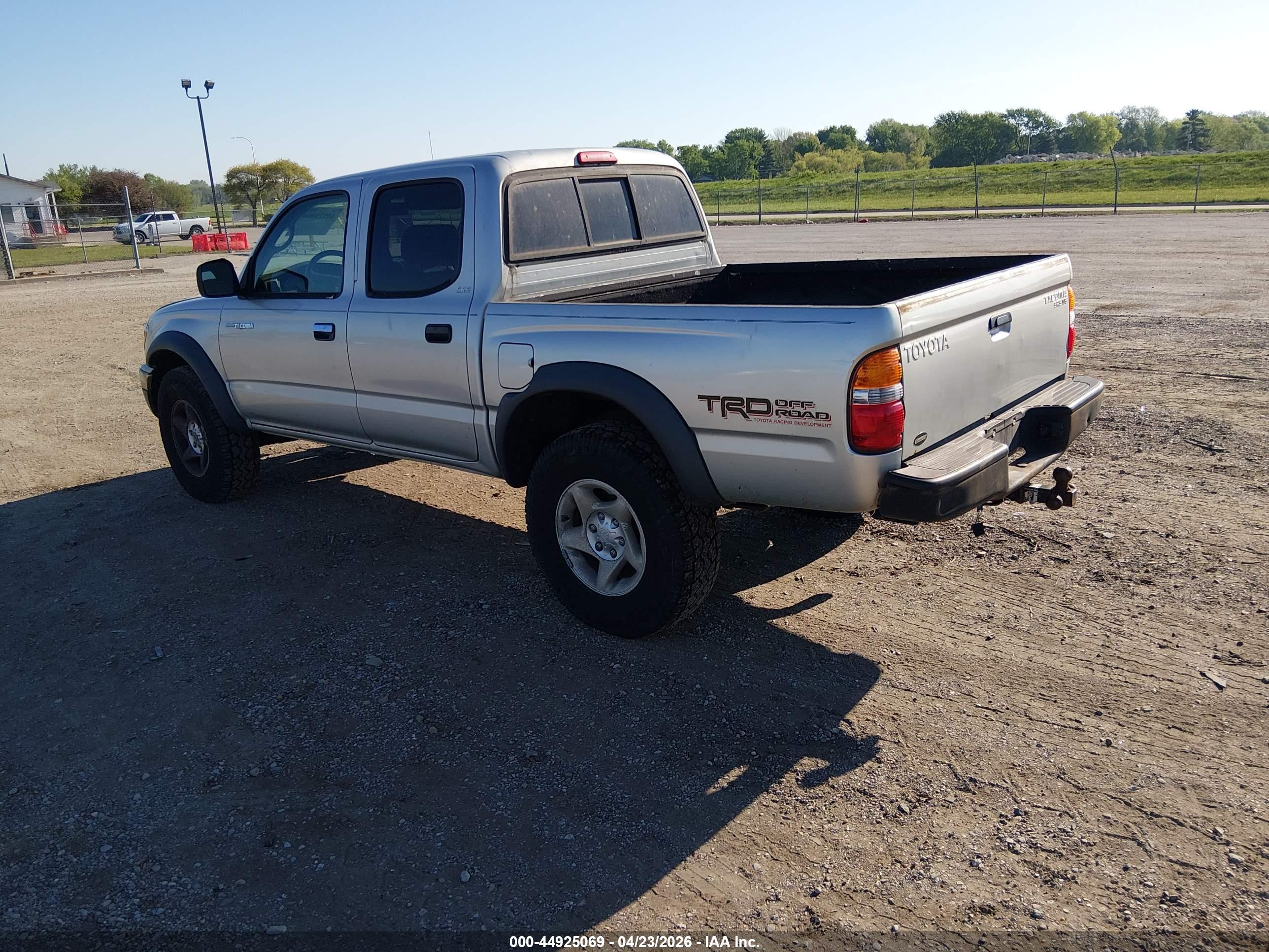TOYOTA TACOMA image 3