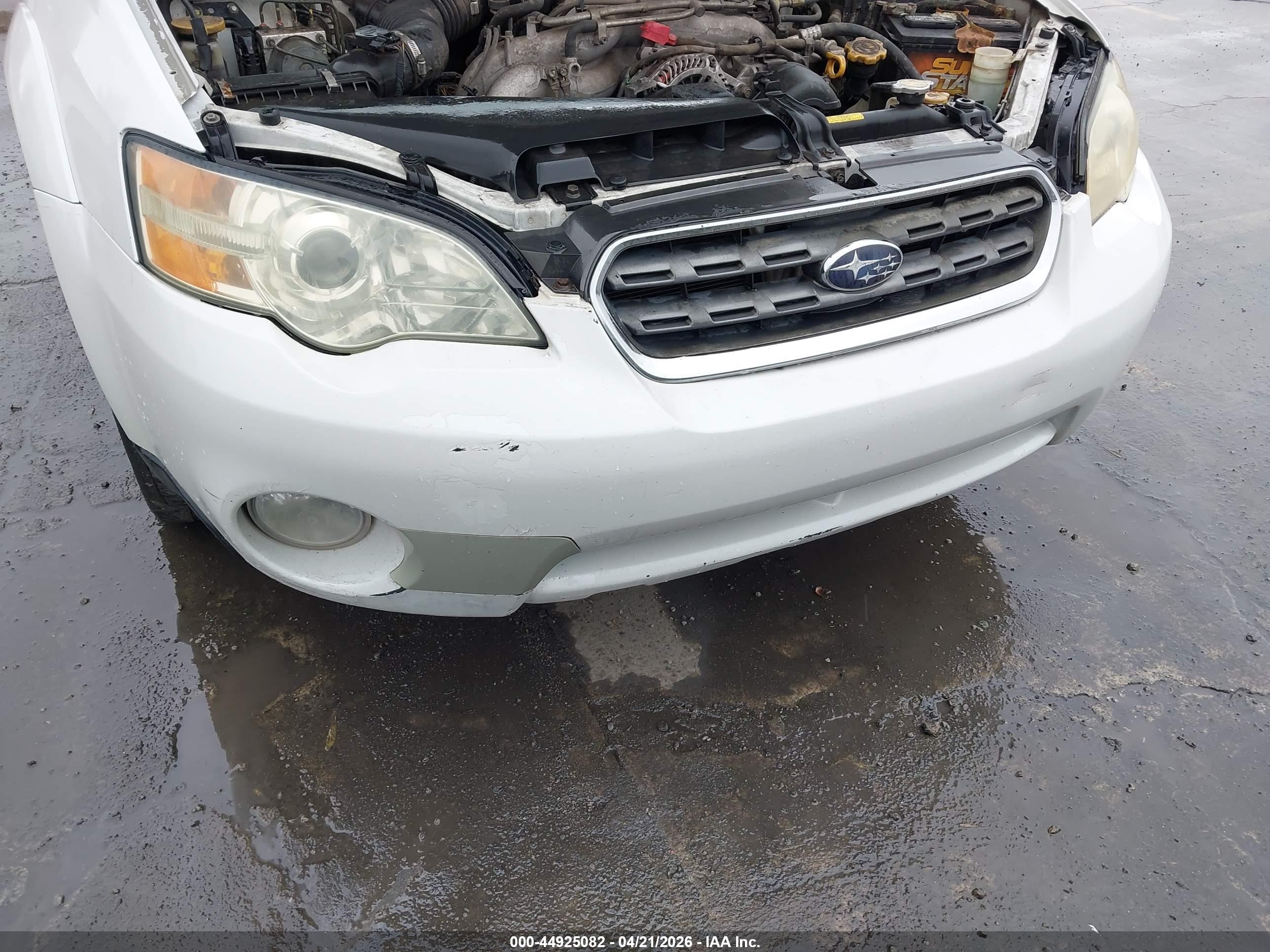 SUBARU OUTBACK image 6