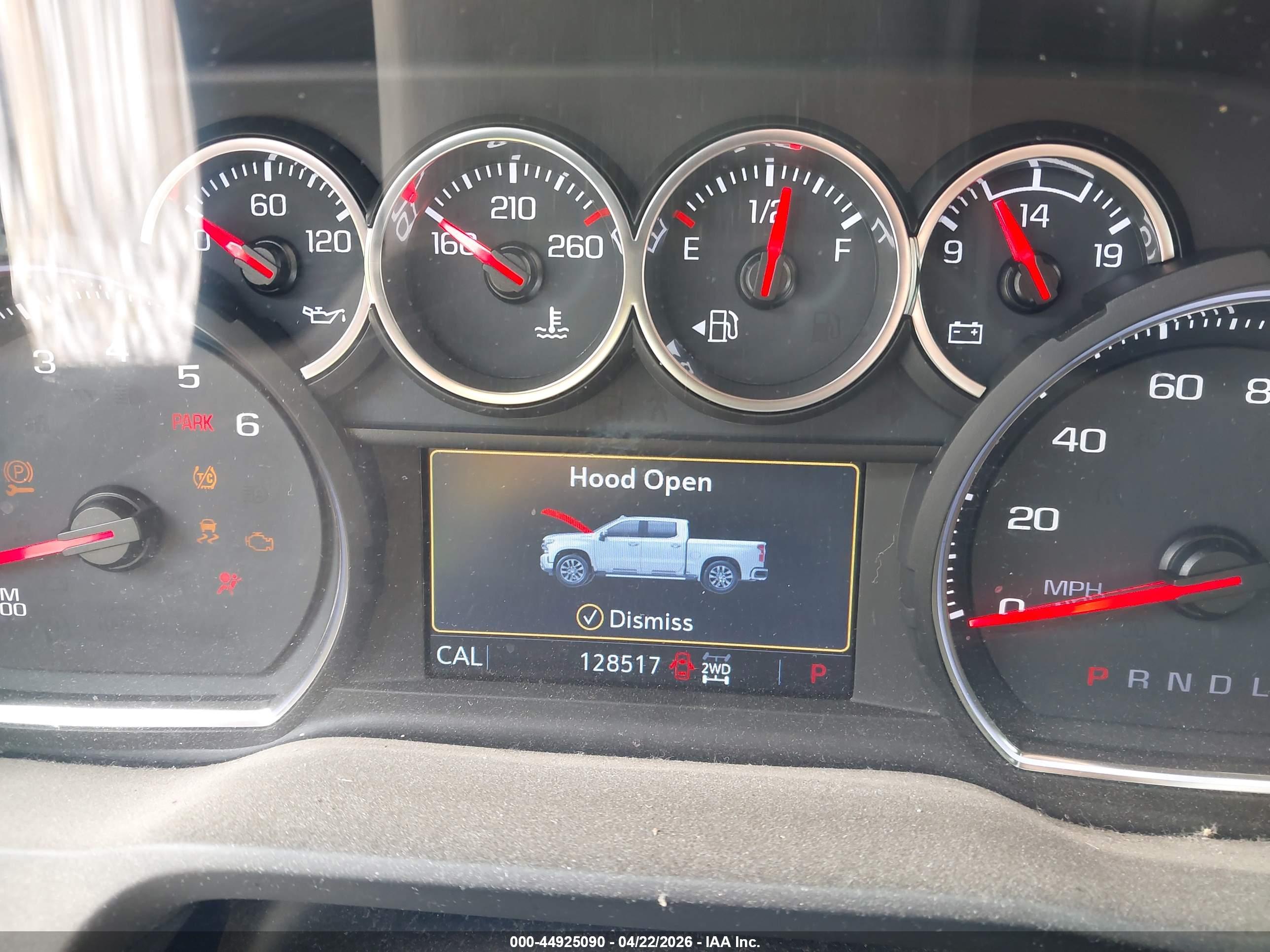 CHEVROLET SILVERADO image 7