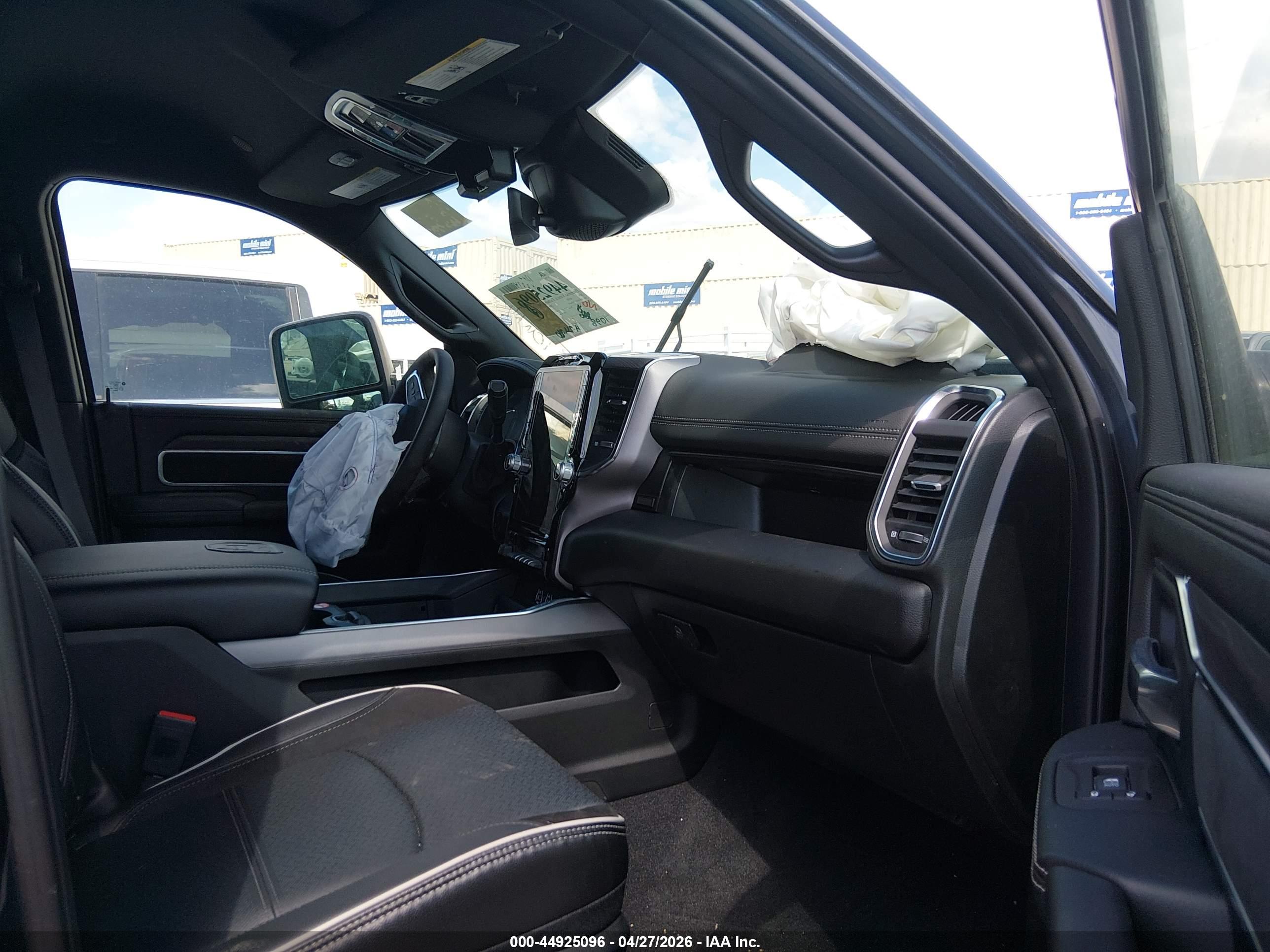 RAM 2500 image 5