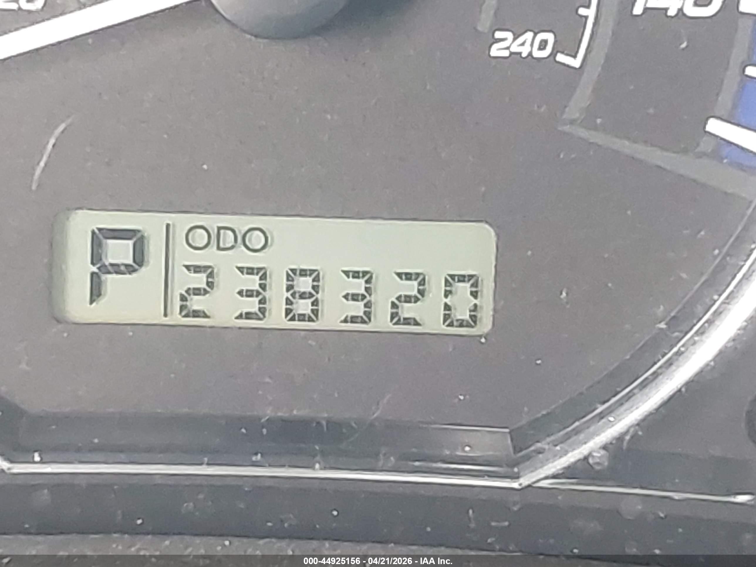 SUBARU FORESTER image 7