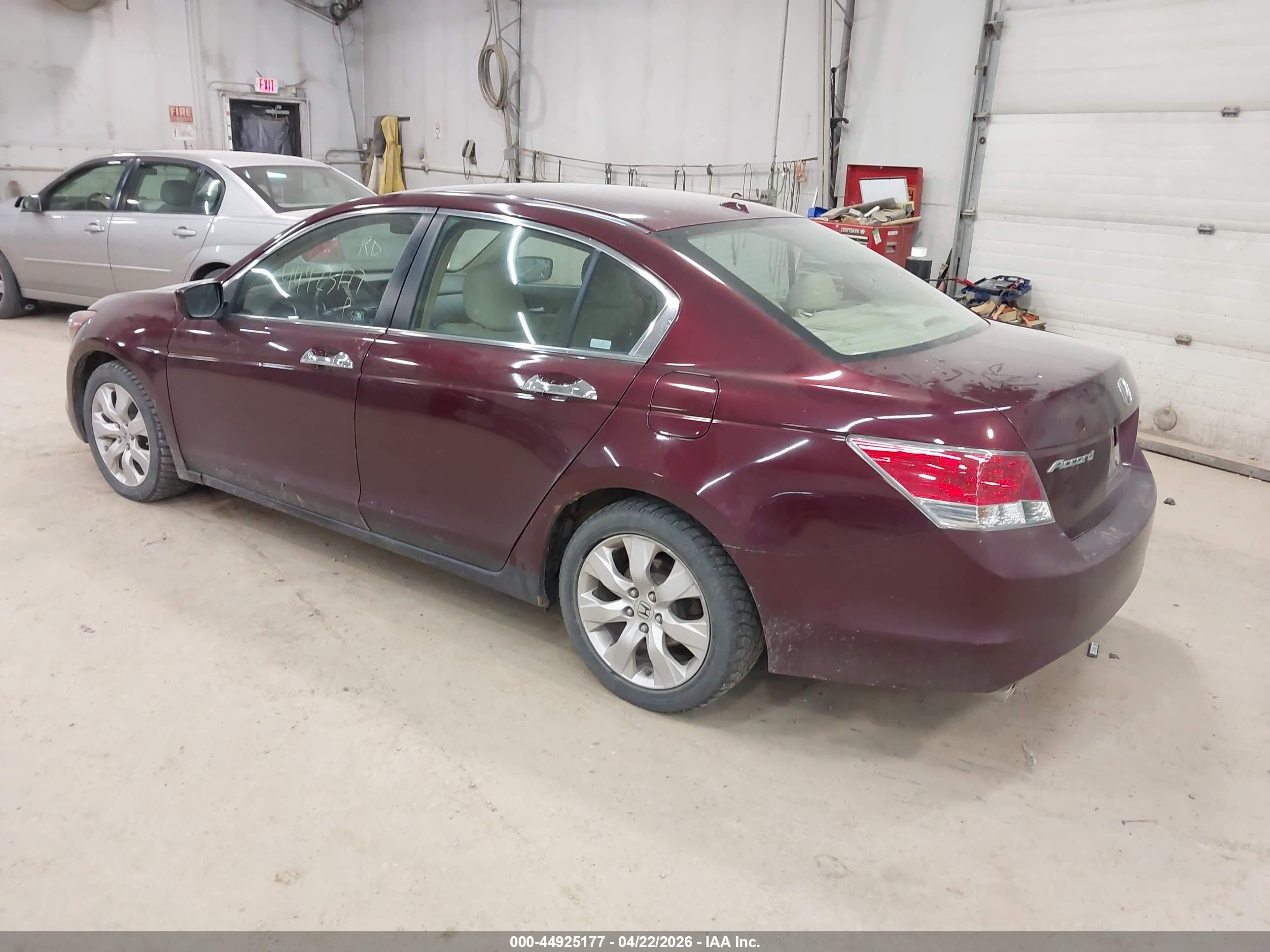HONDA ACCORD image 3