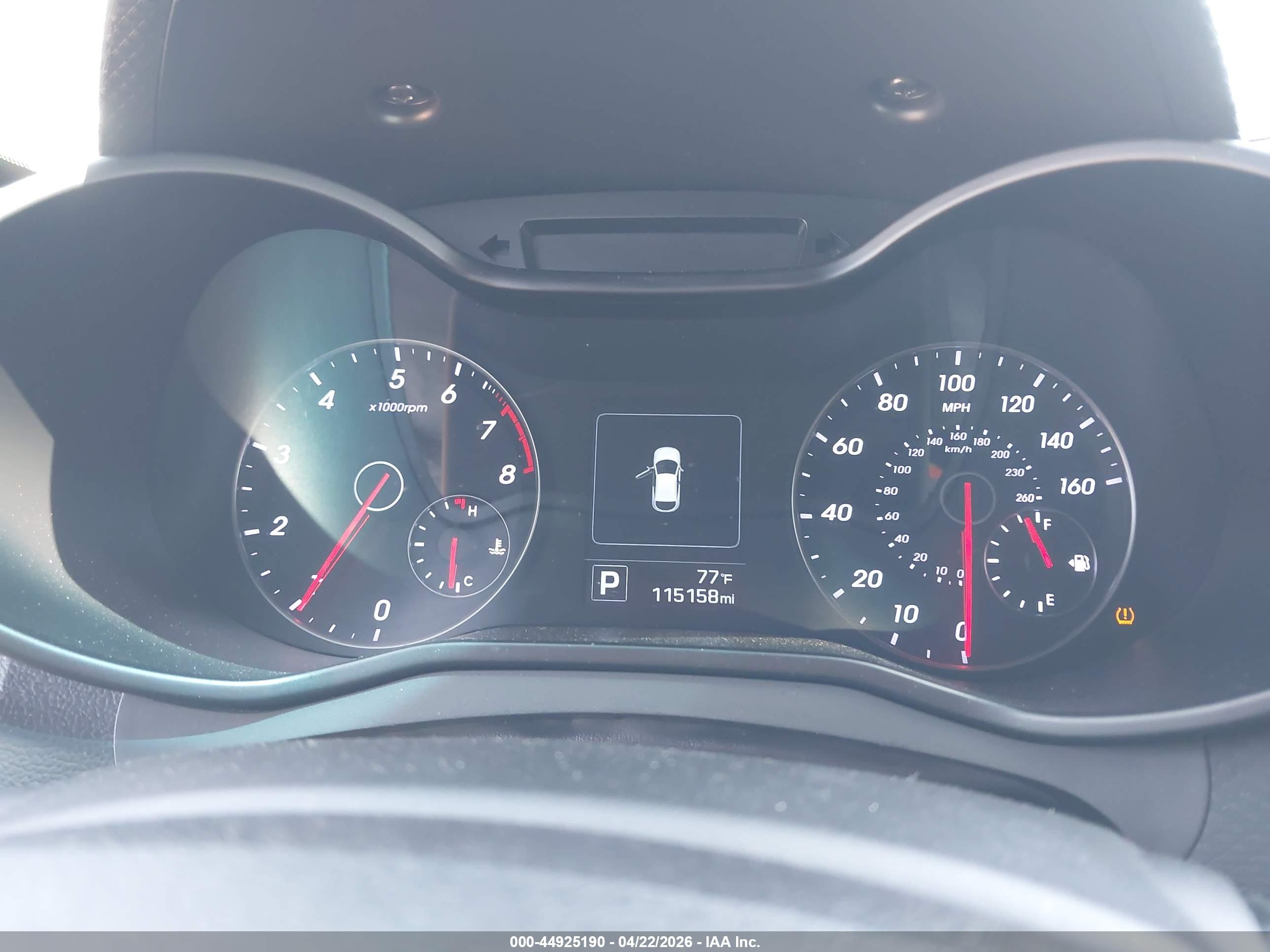 HYUNDAI VELOSTER image 7