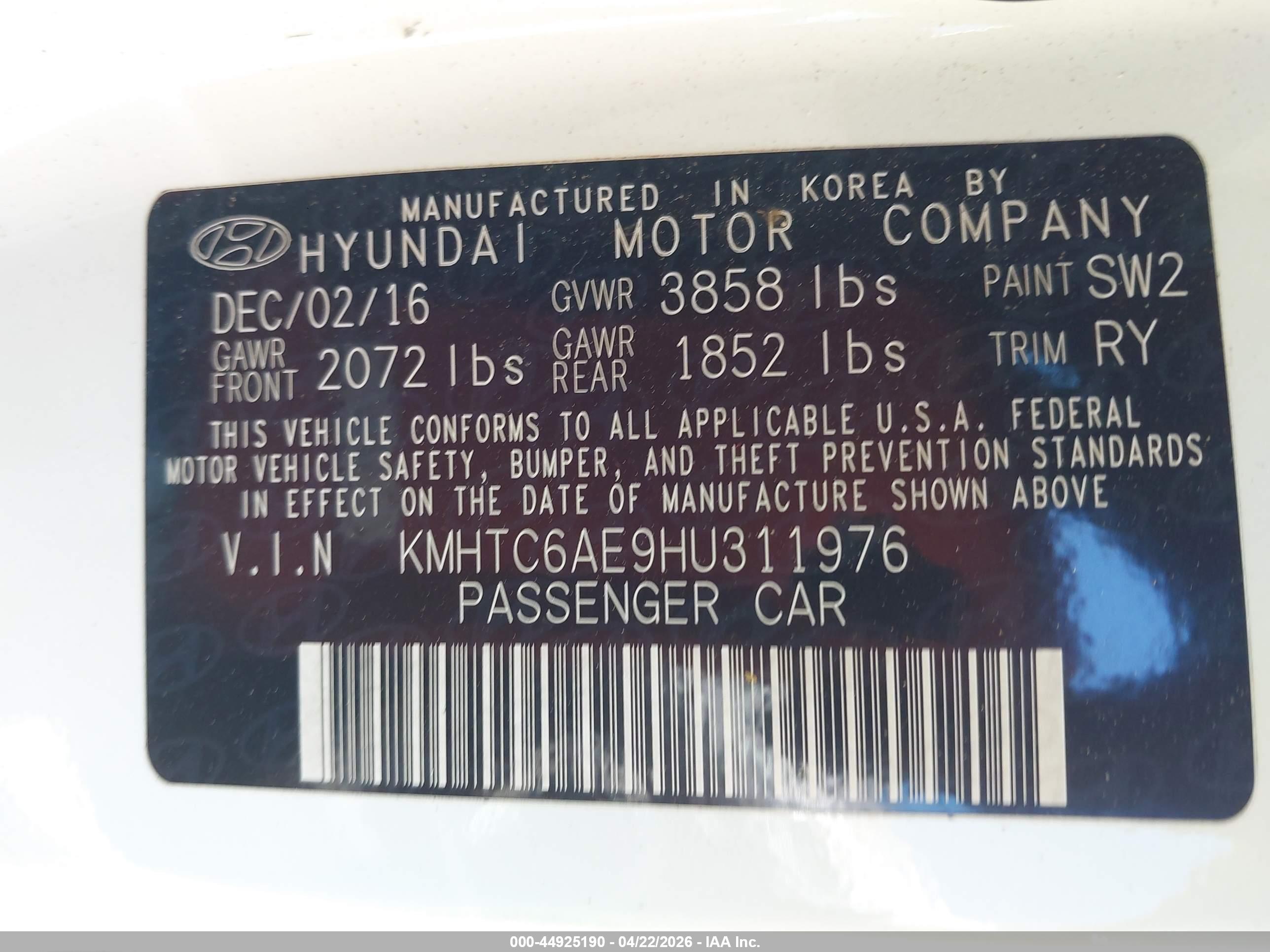 HYUNDAI VELOSTER image 9