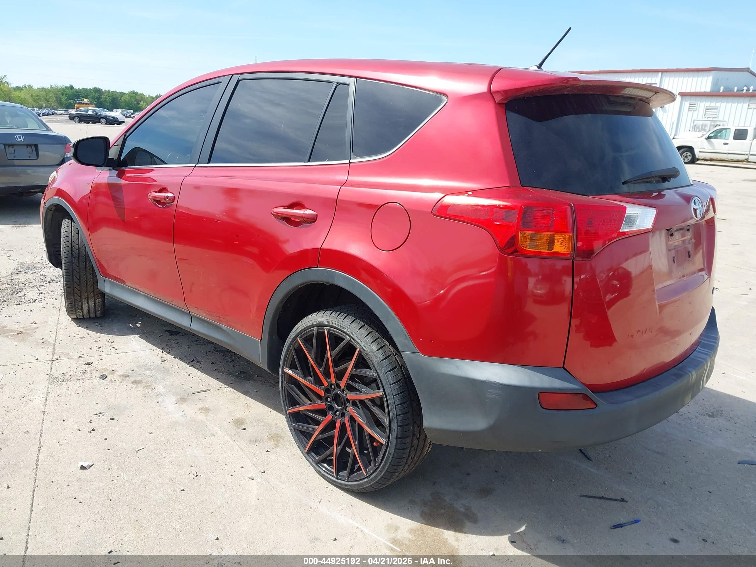 TOYOTA RAV4 image 3