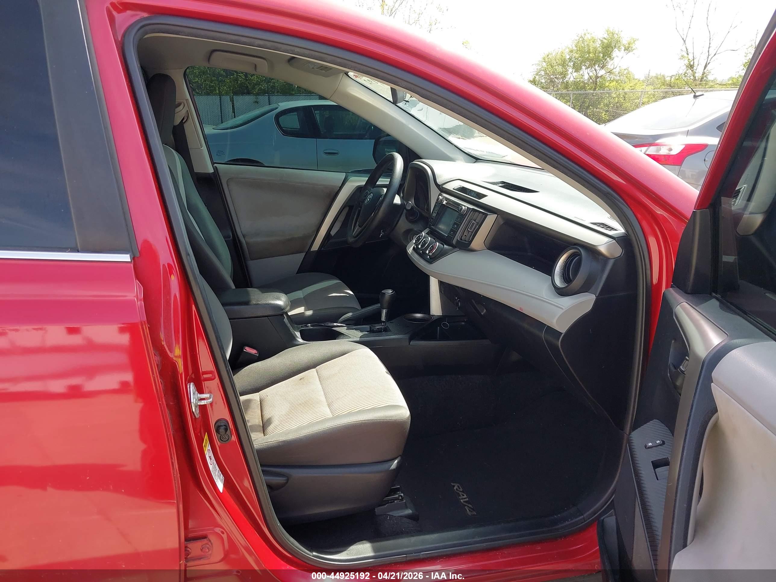 TOYOTA RAV4 image 5