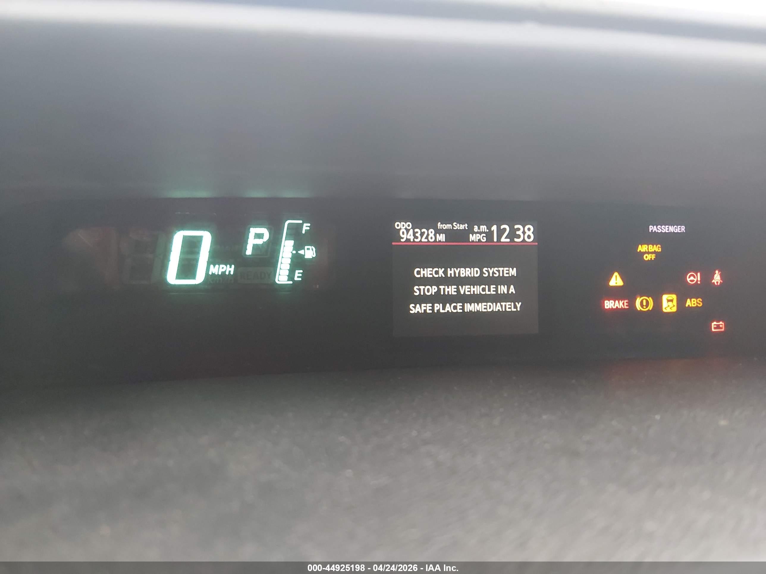 TOYOTA PRIUS image 7
