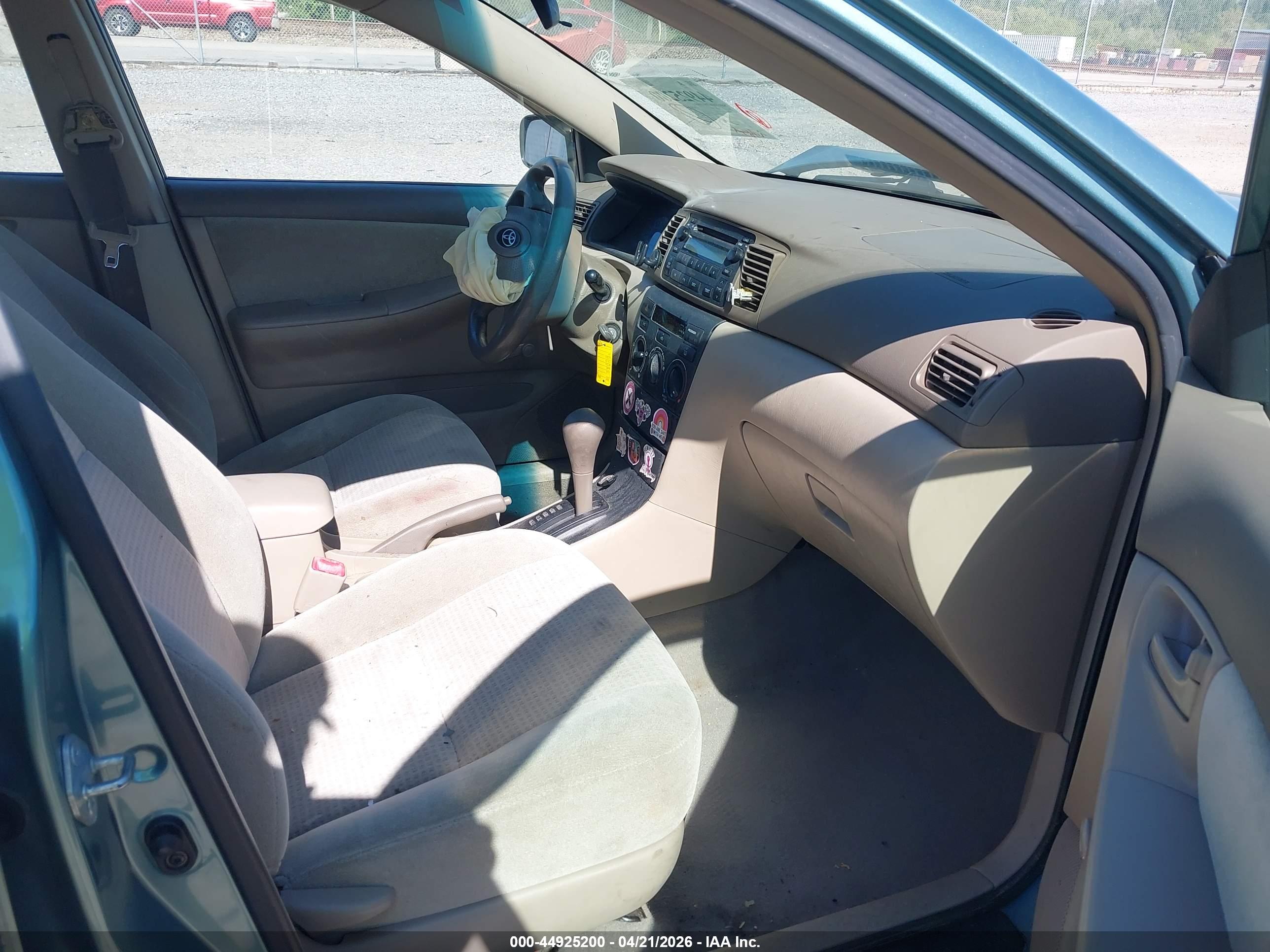 TOYOTA COROLLA image 5