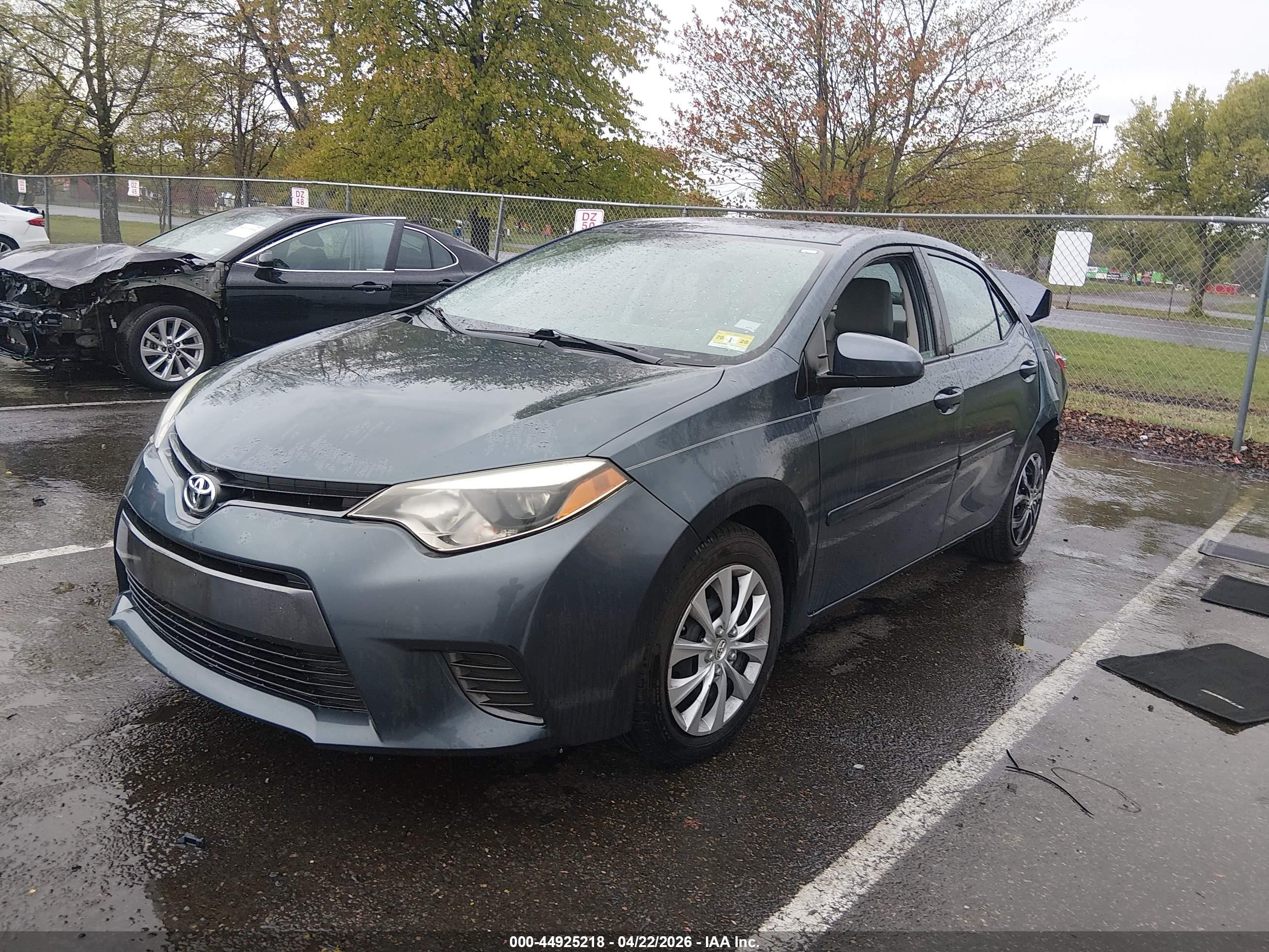 TOYOTA COROLLA image 2
