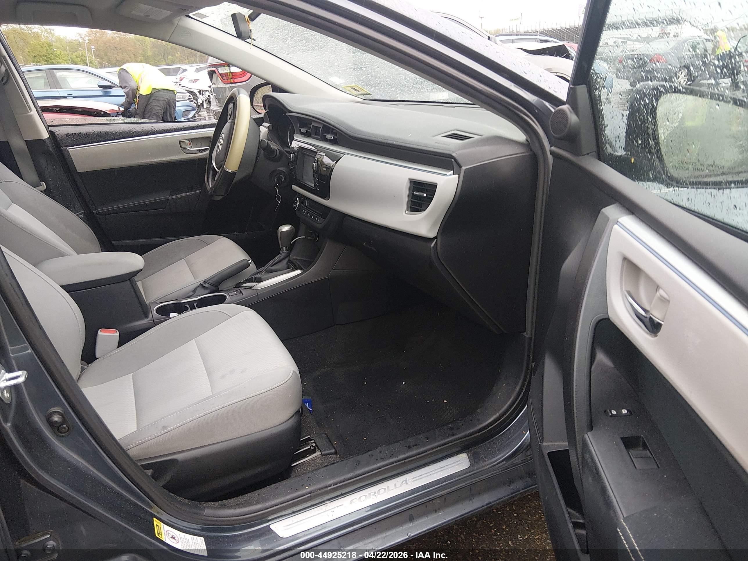 TOYOTA COROLLA image 5