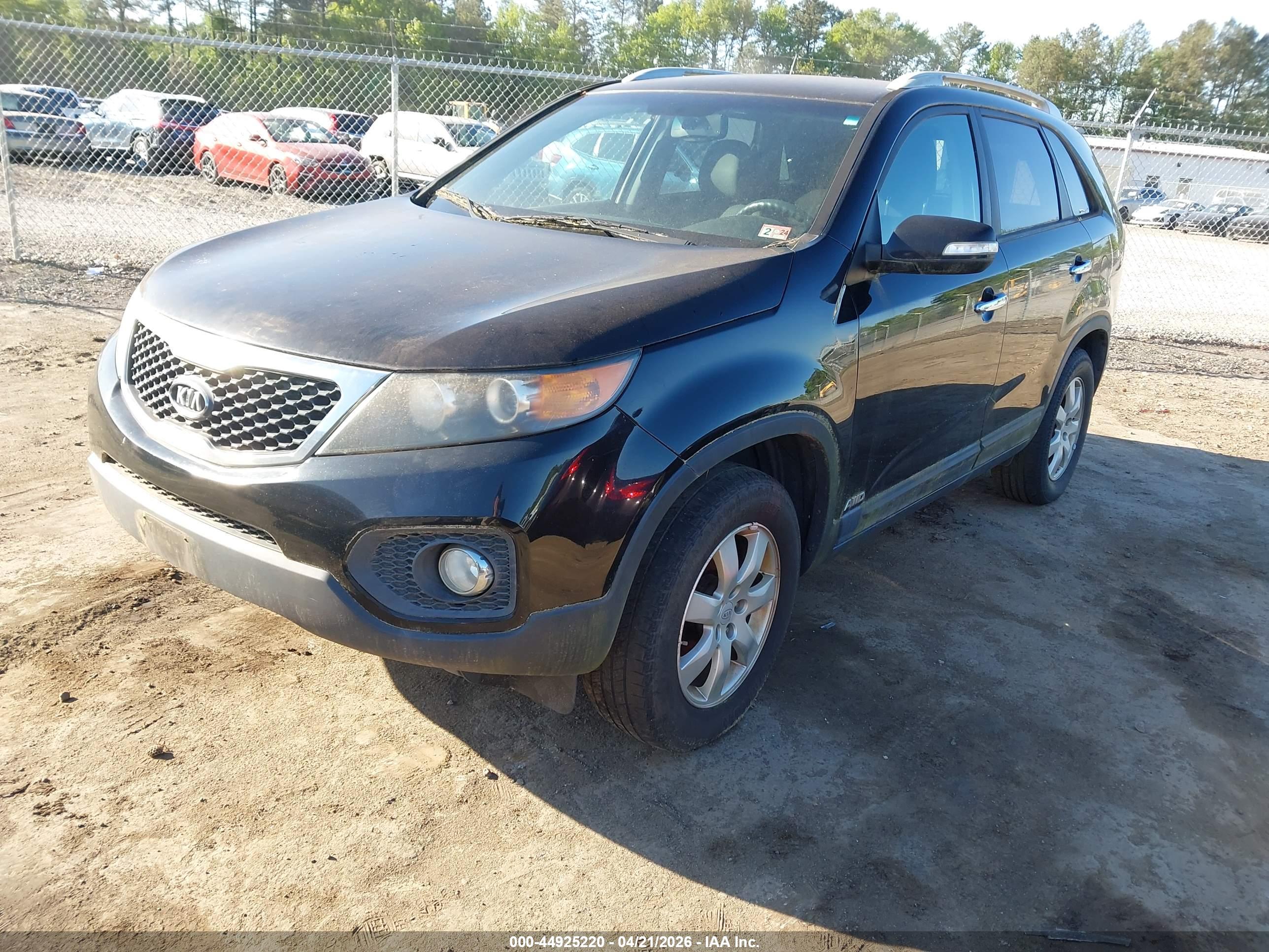 KIA SORENTO image 2