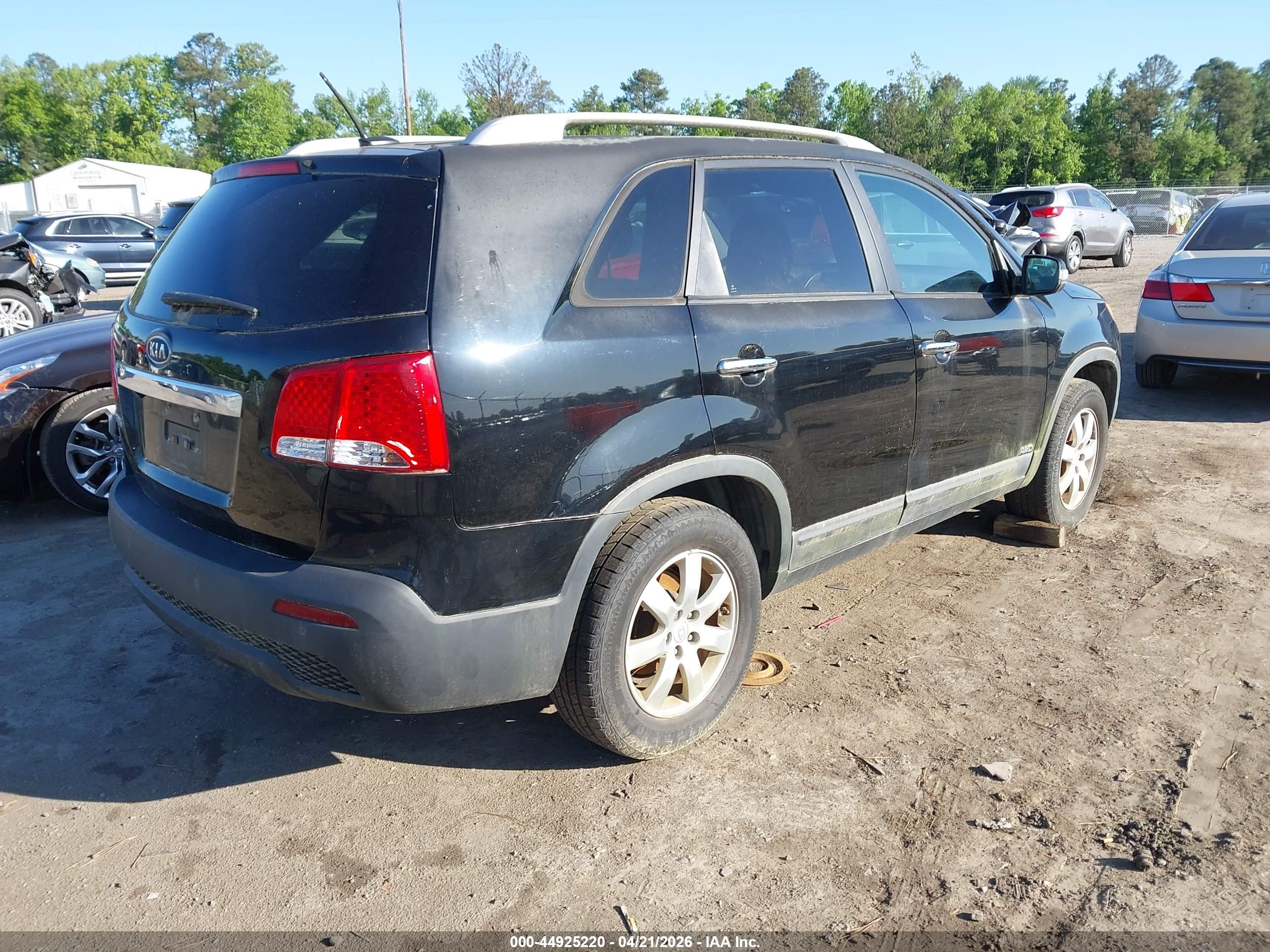 KIA SORENTO image 4