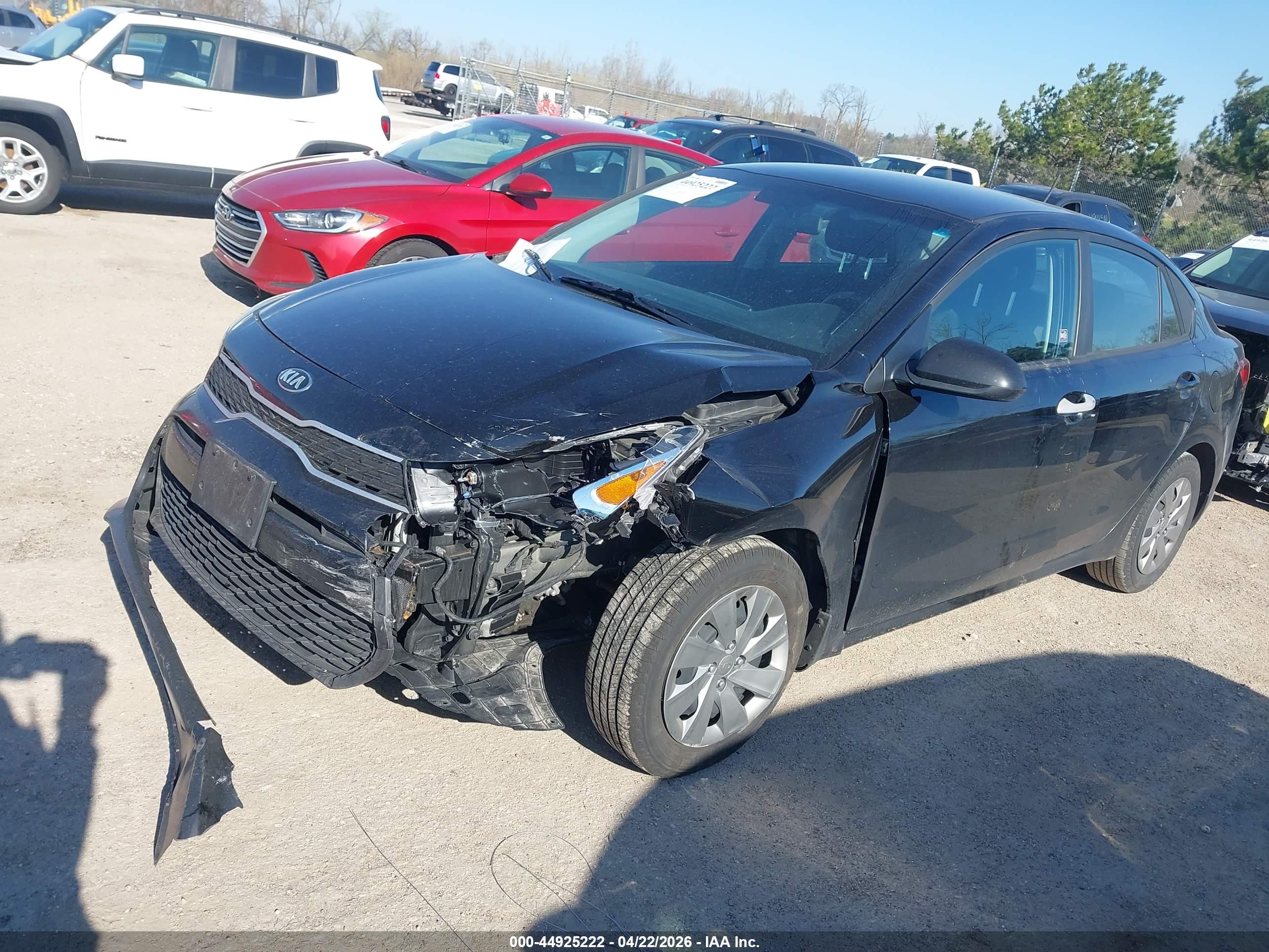 KIA RIO image 2