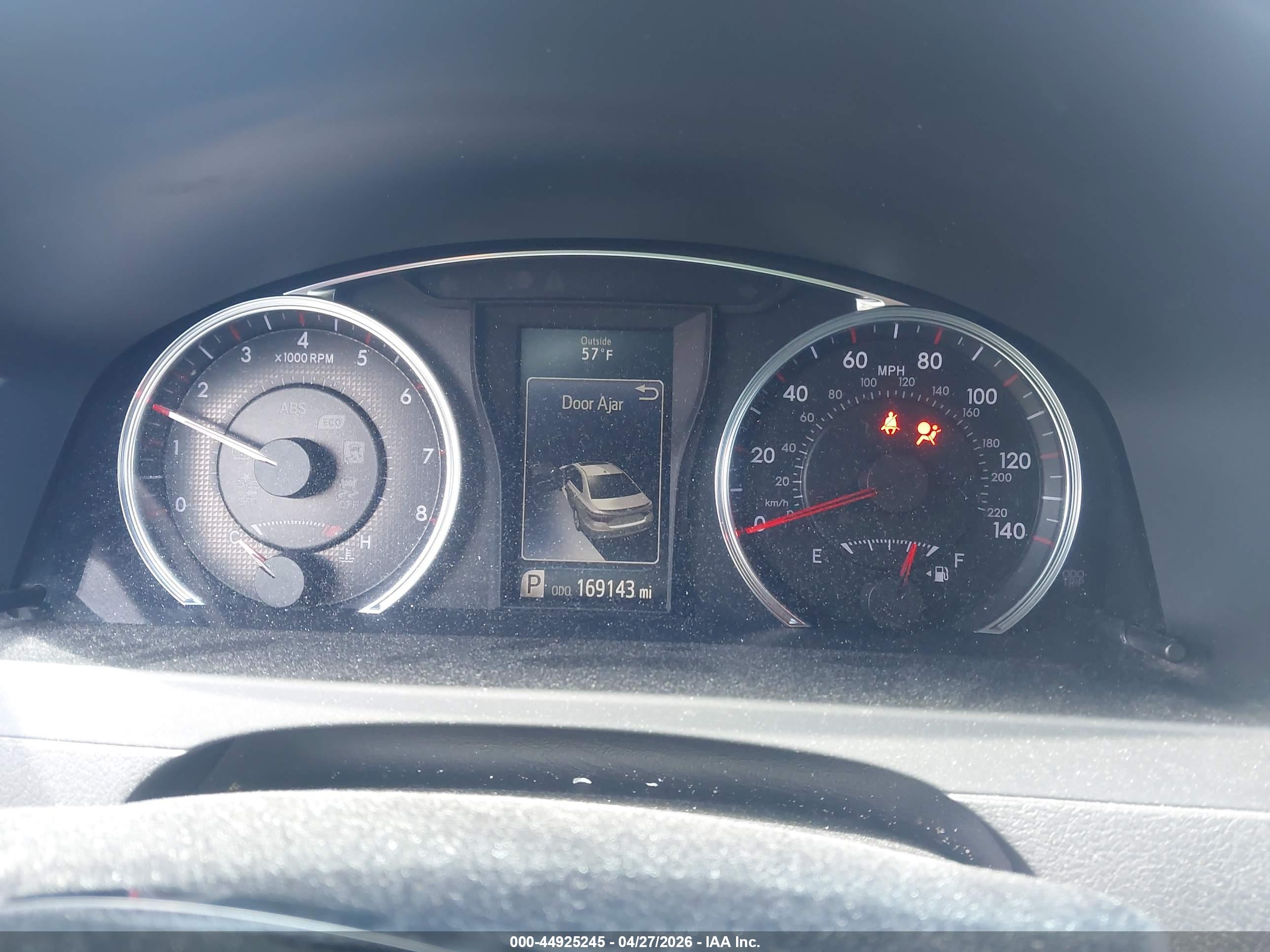 TOYOTA CAMRY image 7
