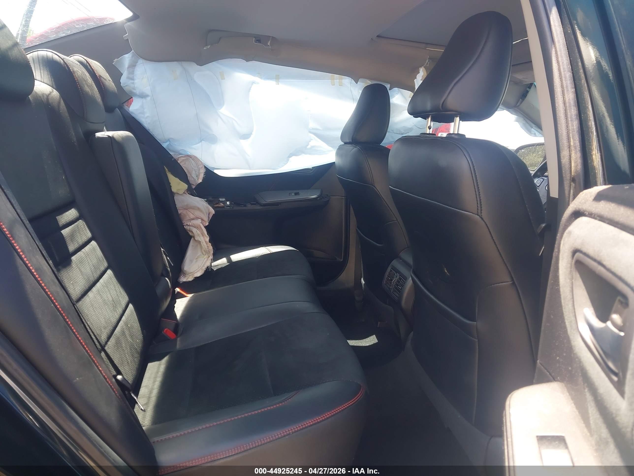 TOYOTA CAMRY image 8