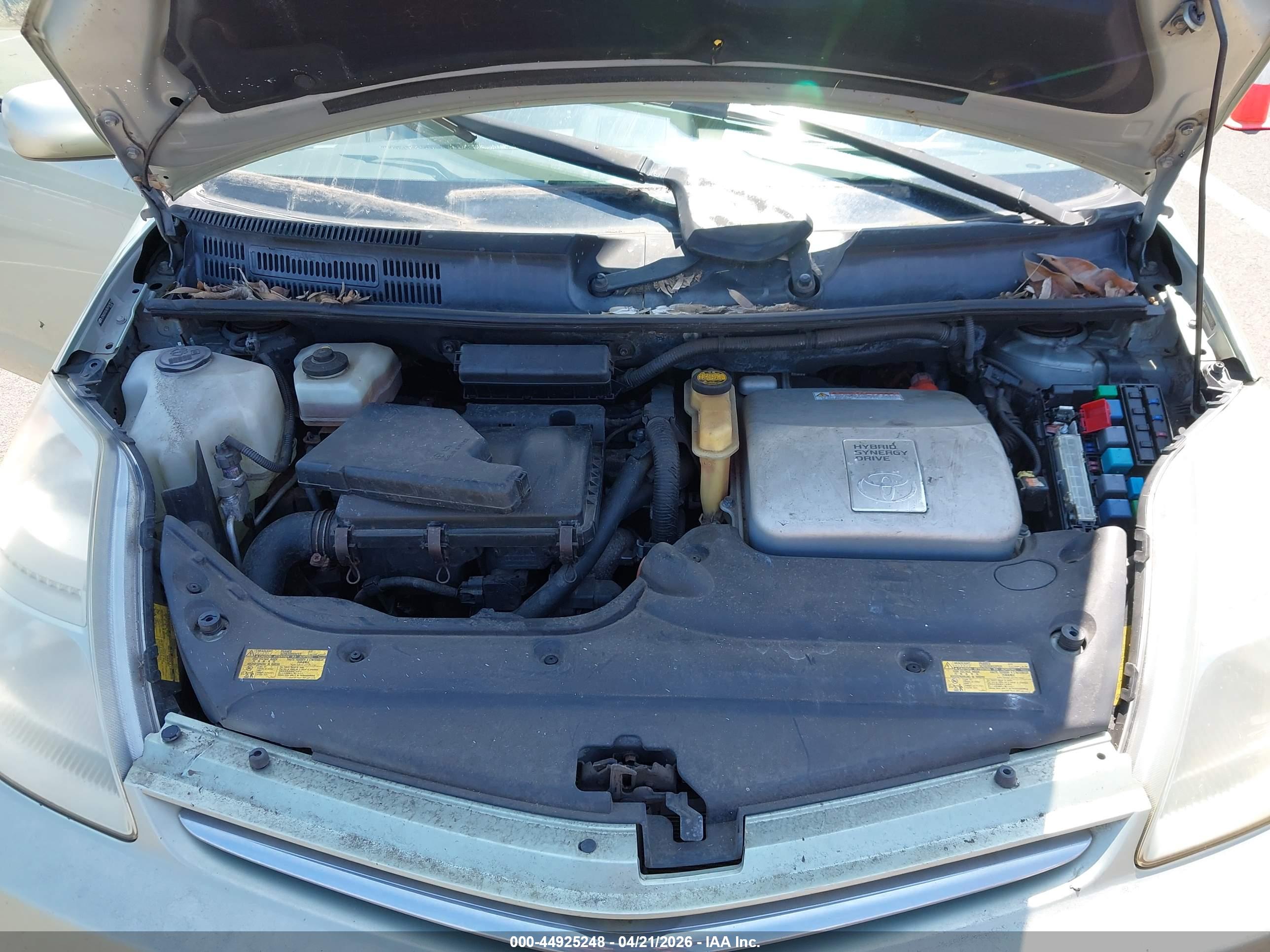 TOYOTA PRIUS image 10