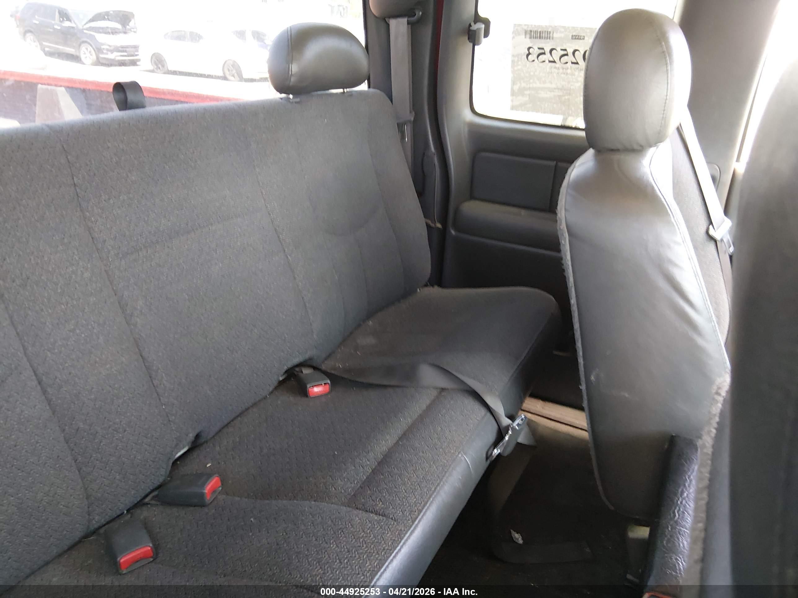 CHEVROLET SILVERADO image 8
