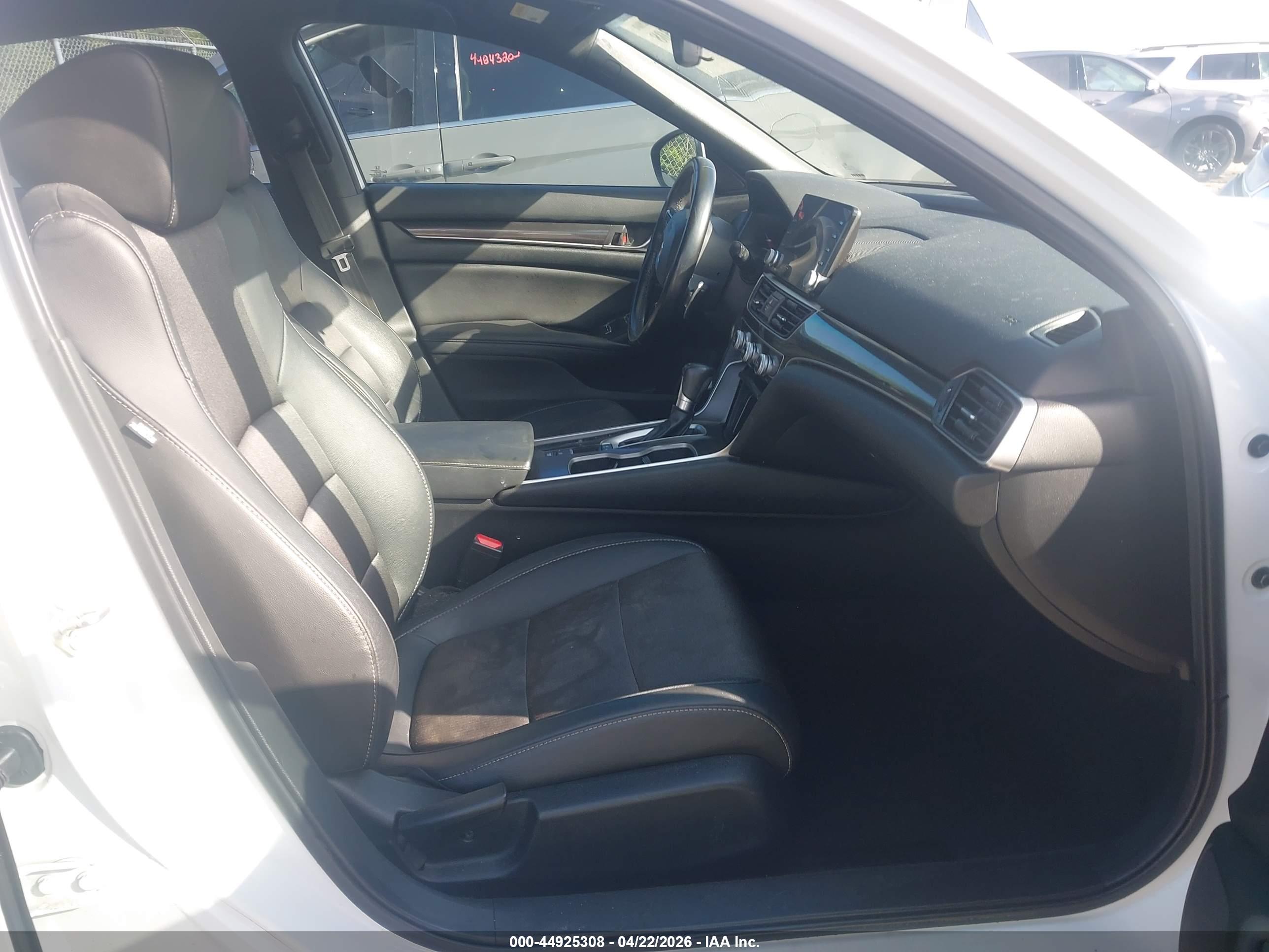 HONDA ACCORD image 5