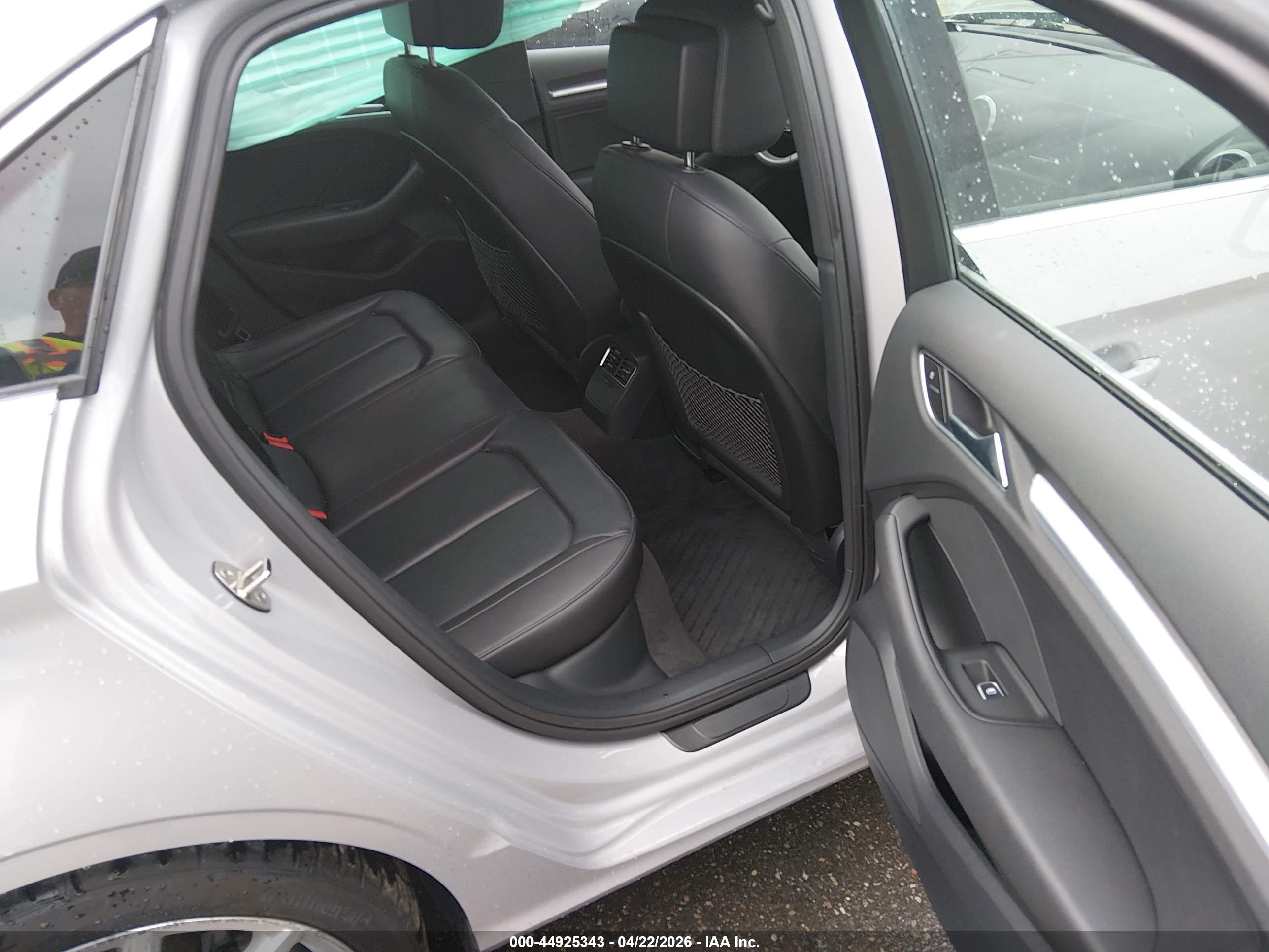 AUDI A3 image 8