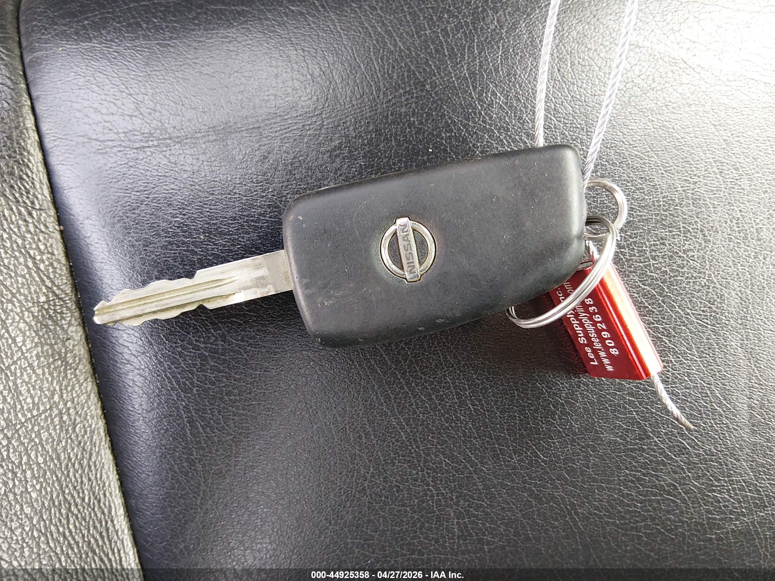 NISSAN ROGUE image 11