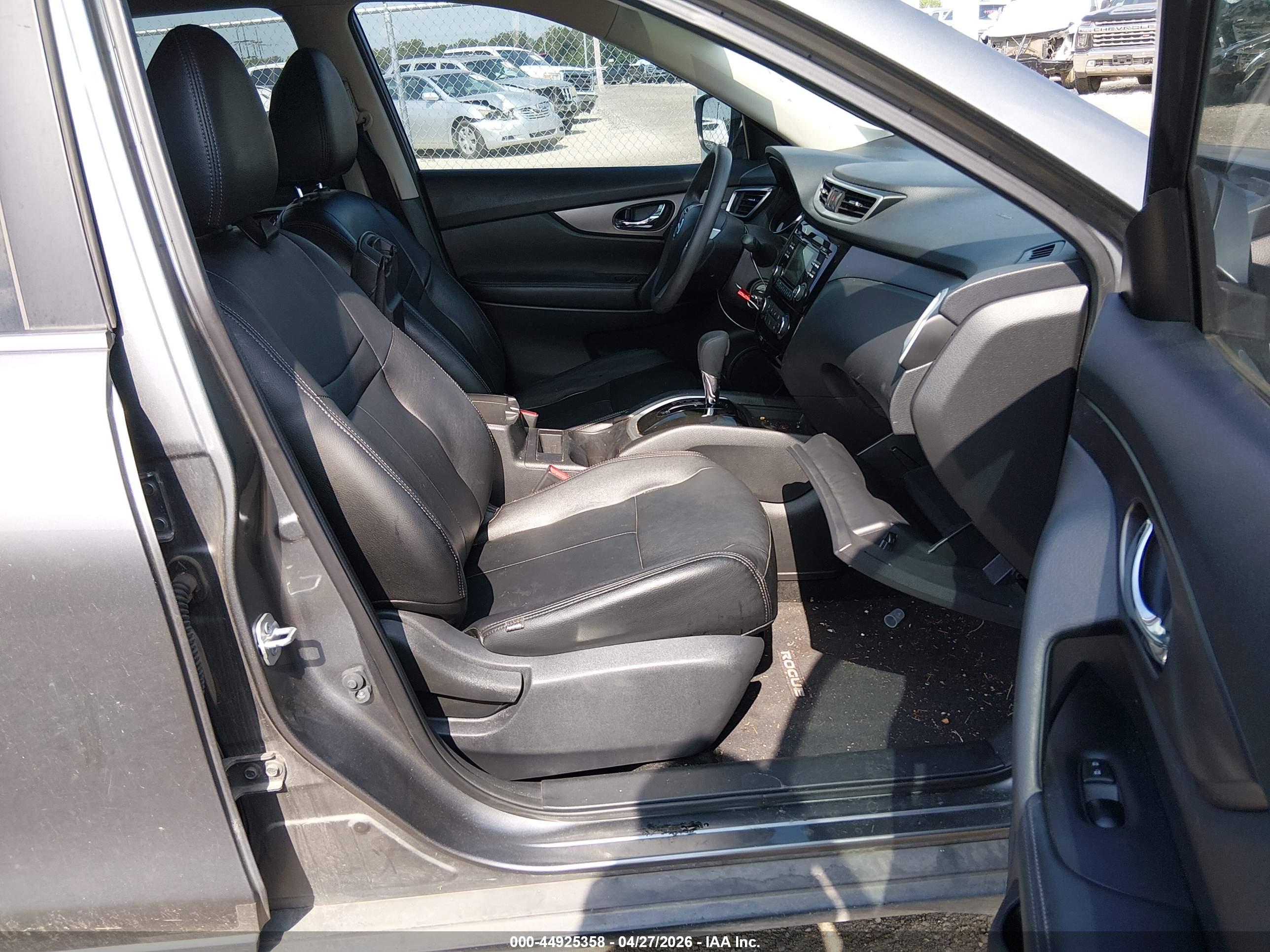 NISSAN ROGUE image 5