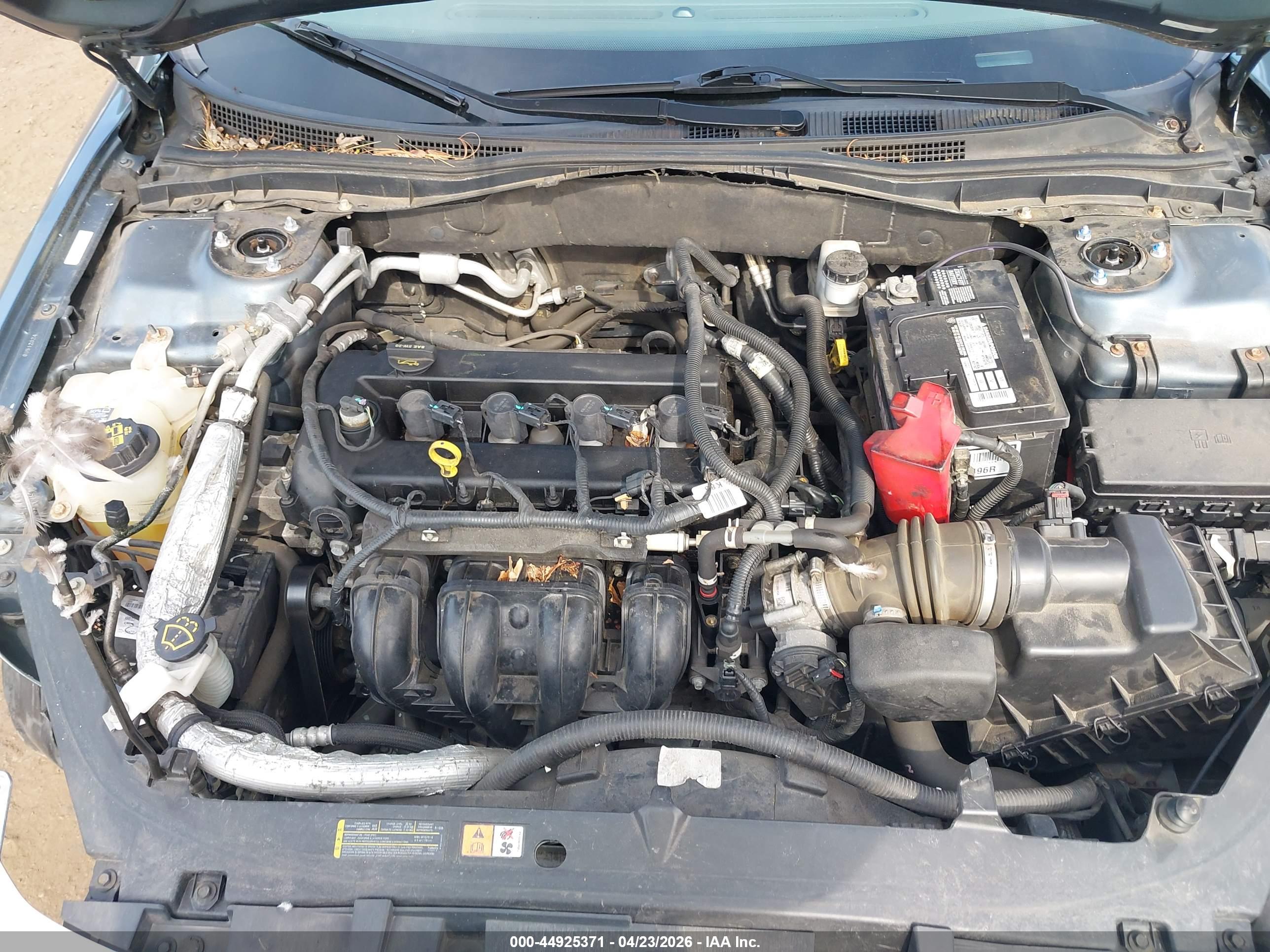 FORD FUSION image 10