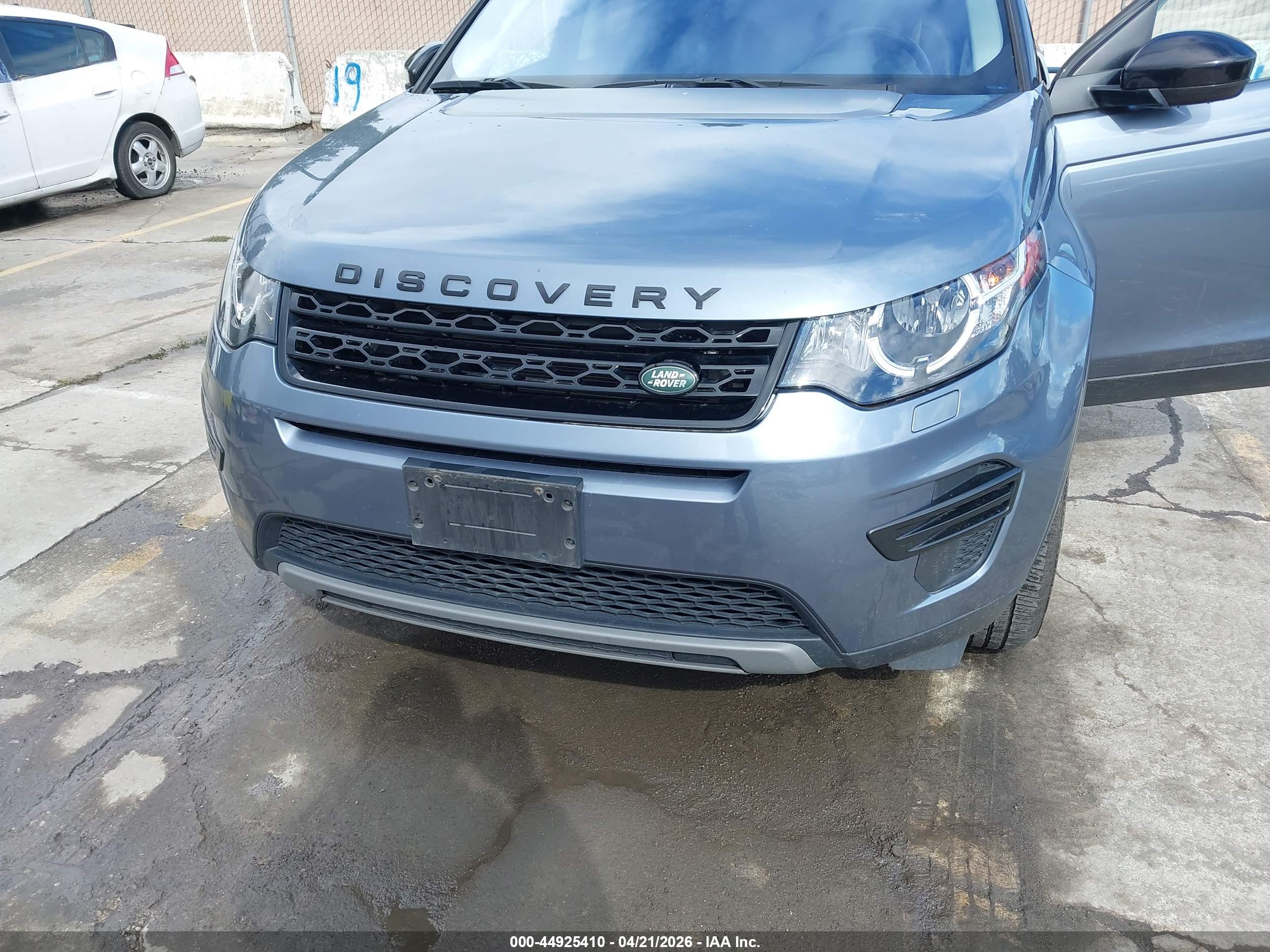 LAND ROVER image 6