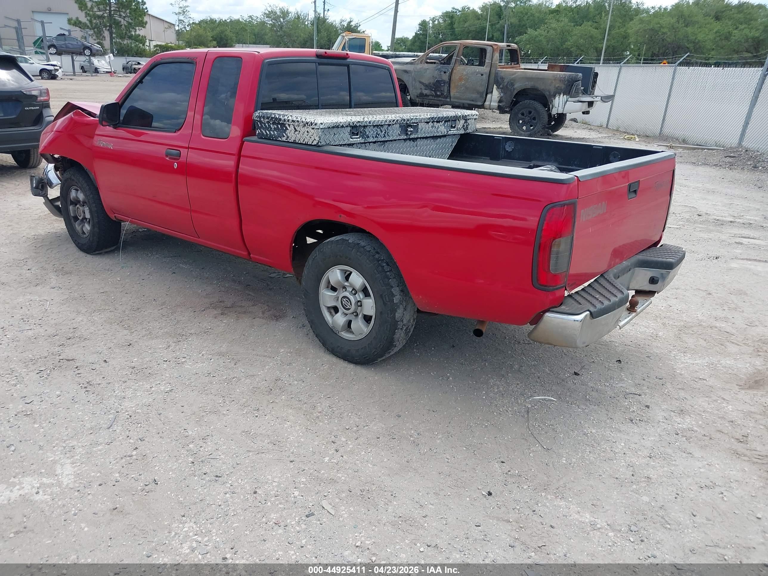 NISSAN FRONTIER image 3