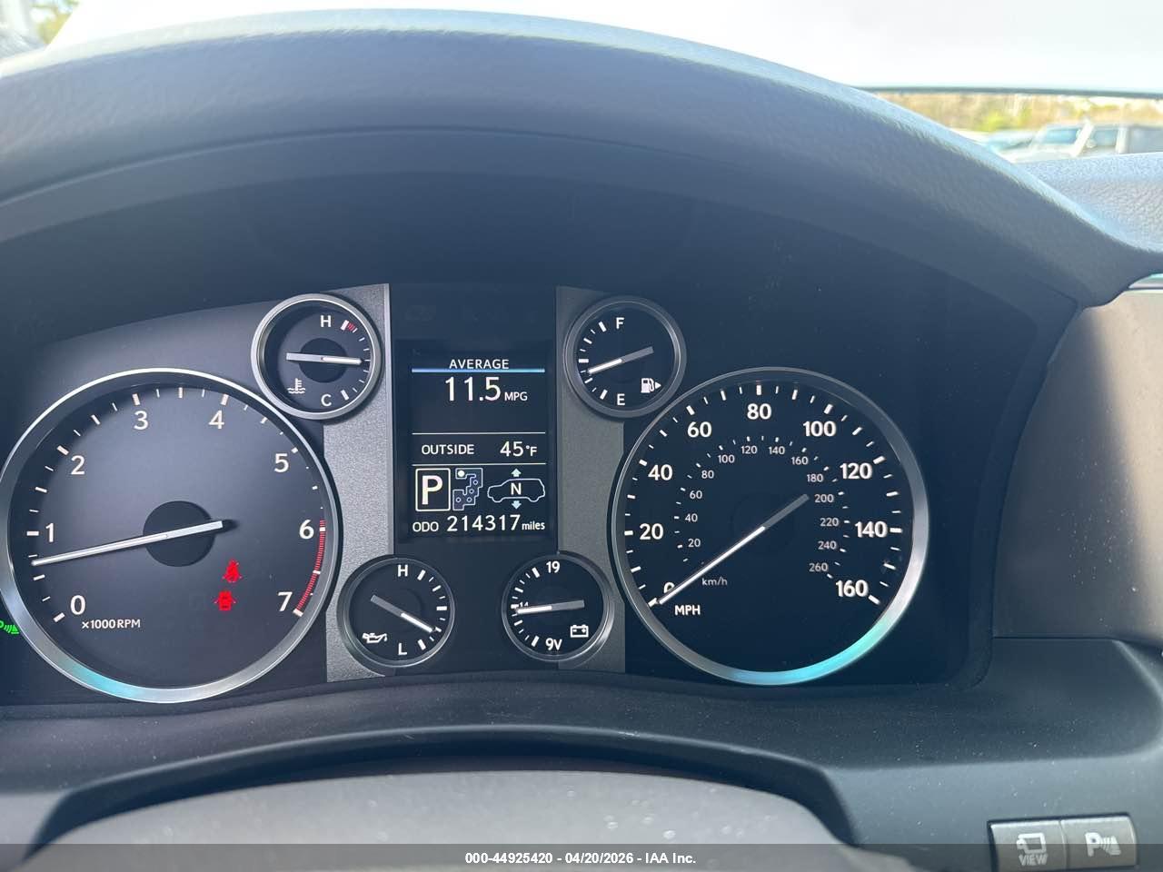 LEXUS LX image 7