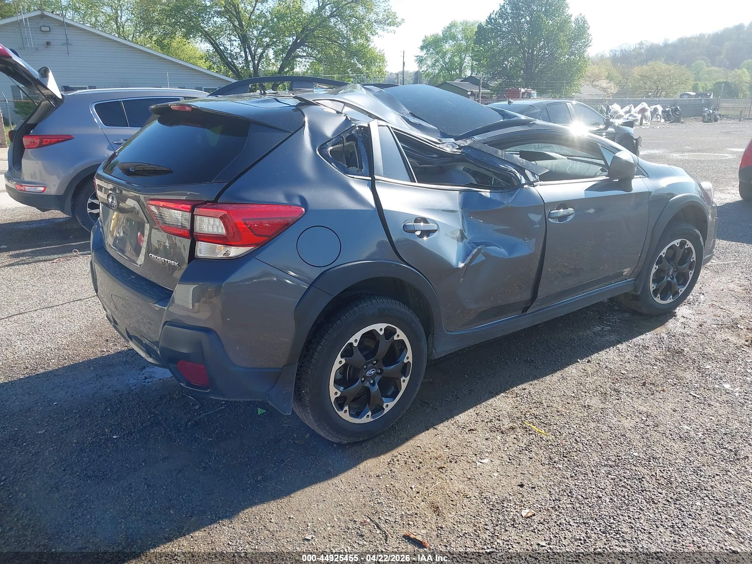 SUBARU CROSSTREK image 4