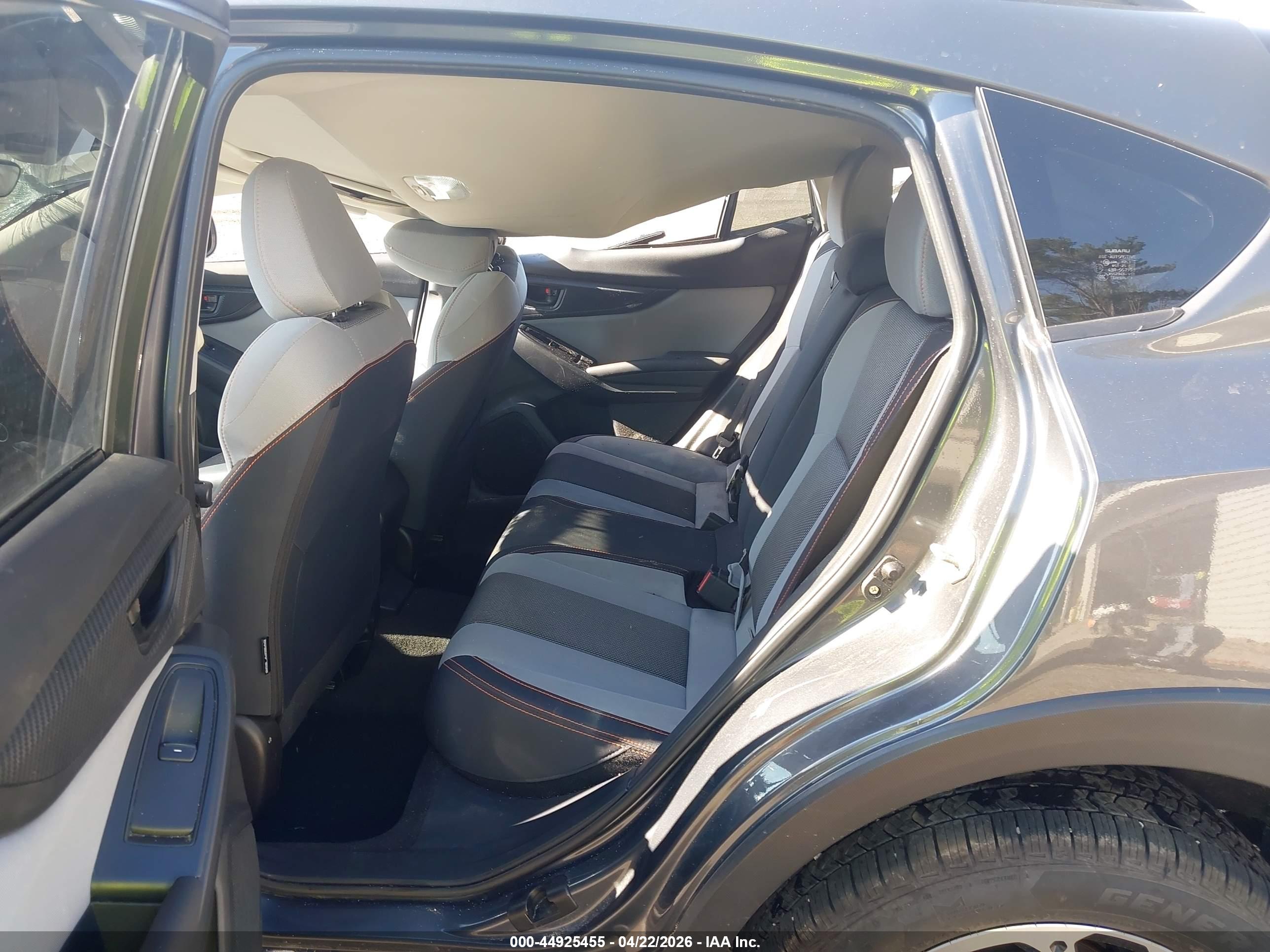SUBARU CROSSTREK image 8