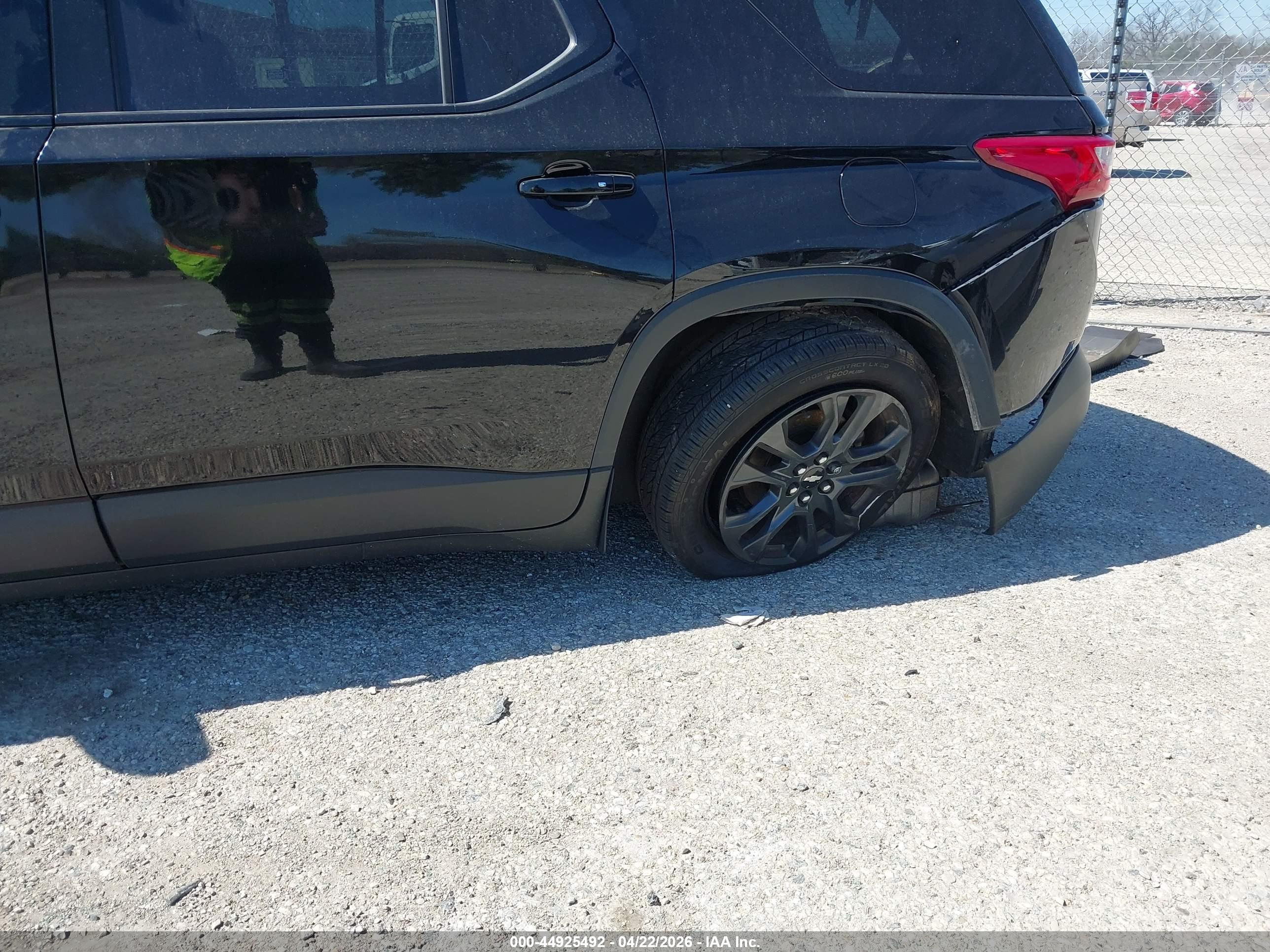CHEVROLET TRAVERSE image 6